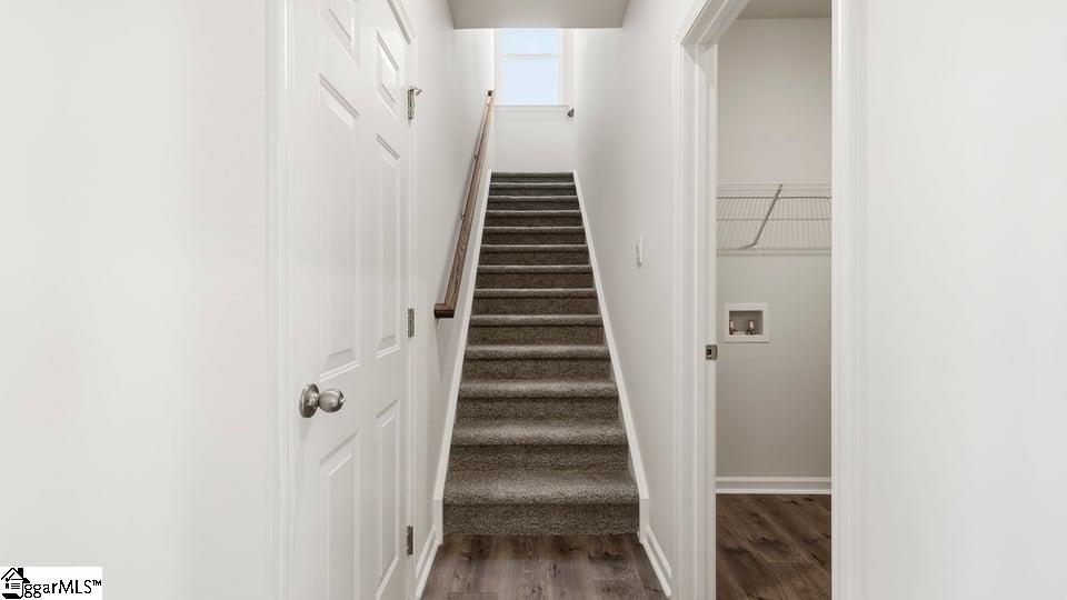 565 Landseer Drive Property Photo 23