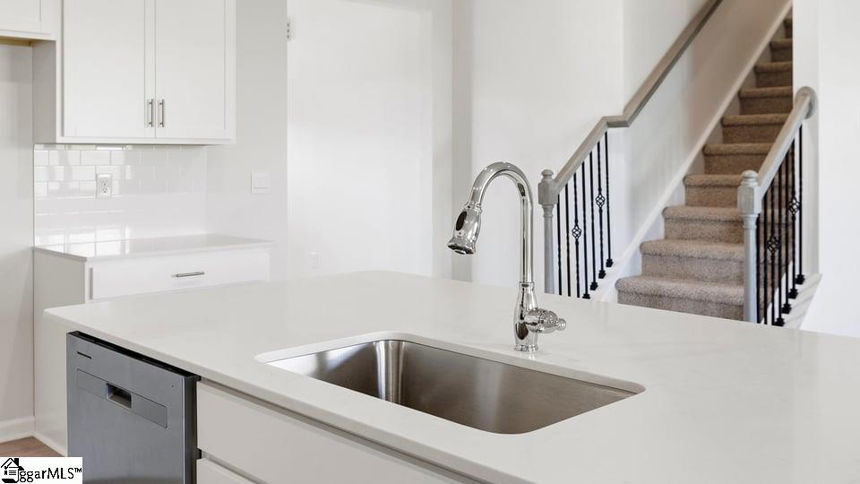 569 Landseer Drive Property Photo 14