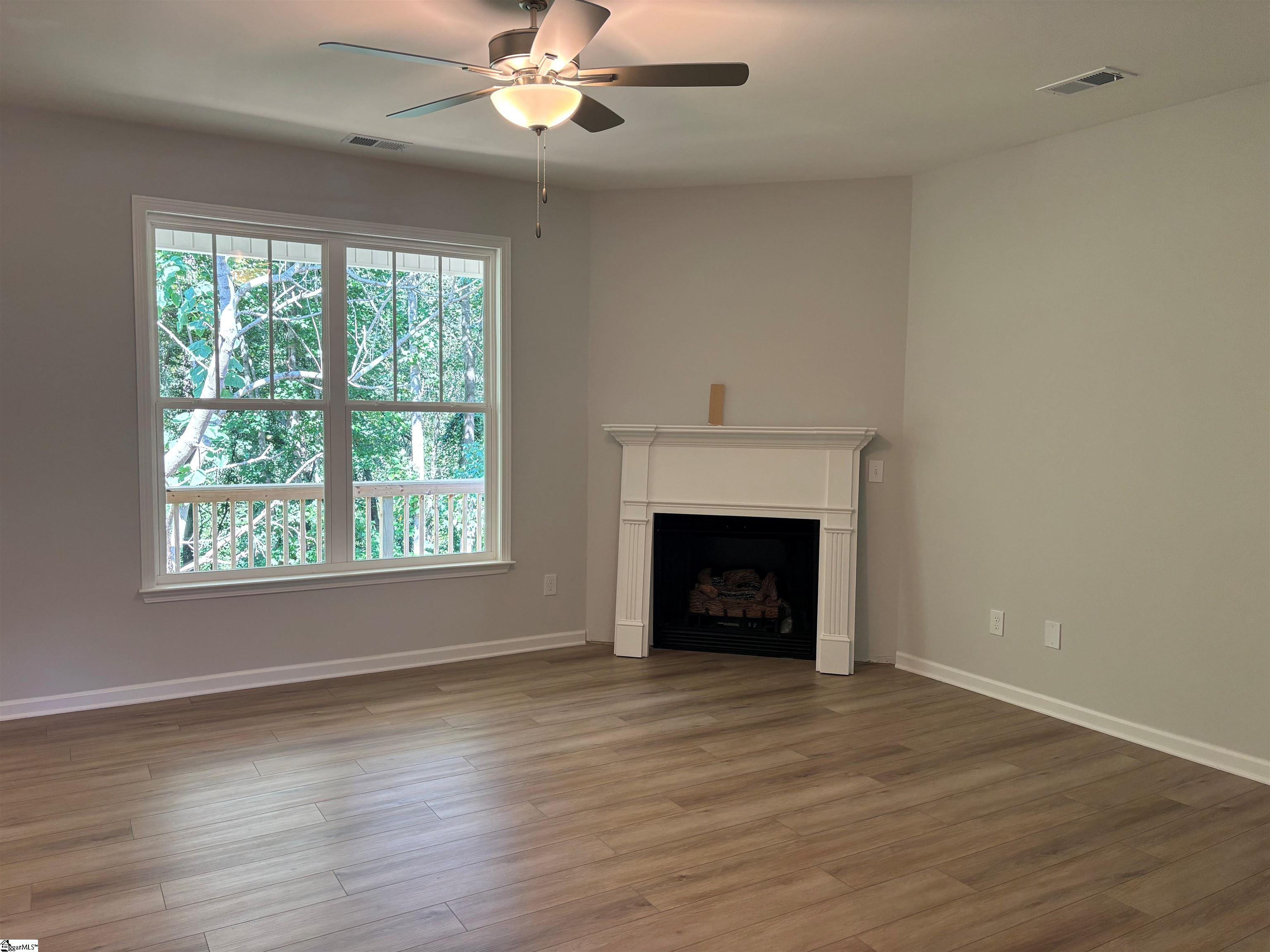 213 Juniper Leaf Way Property Photo 6