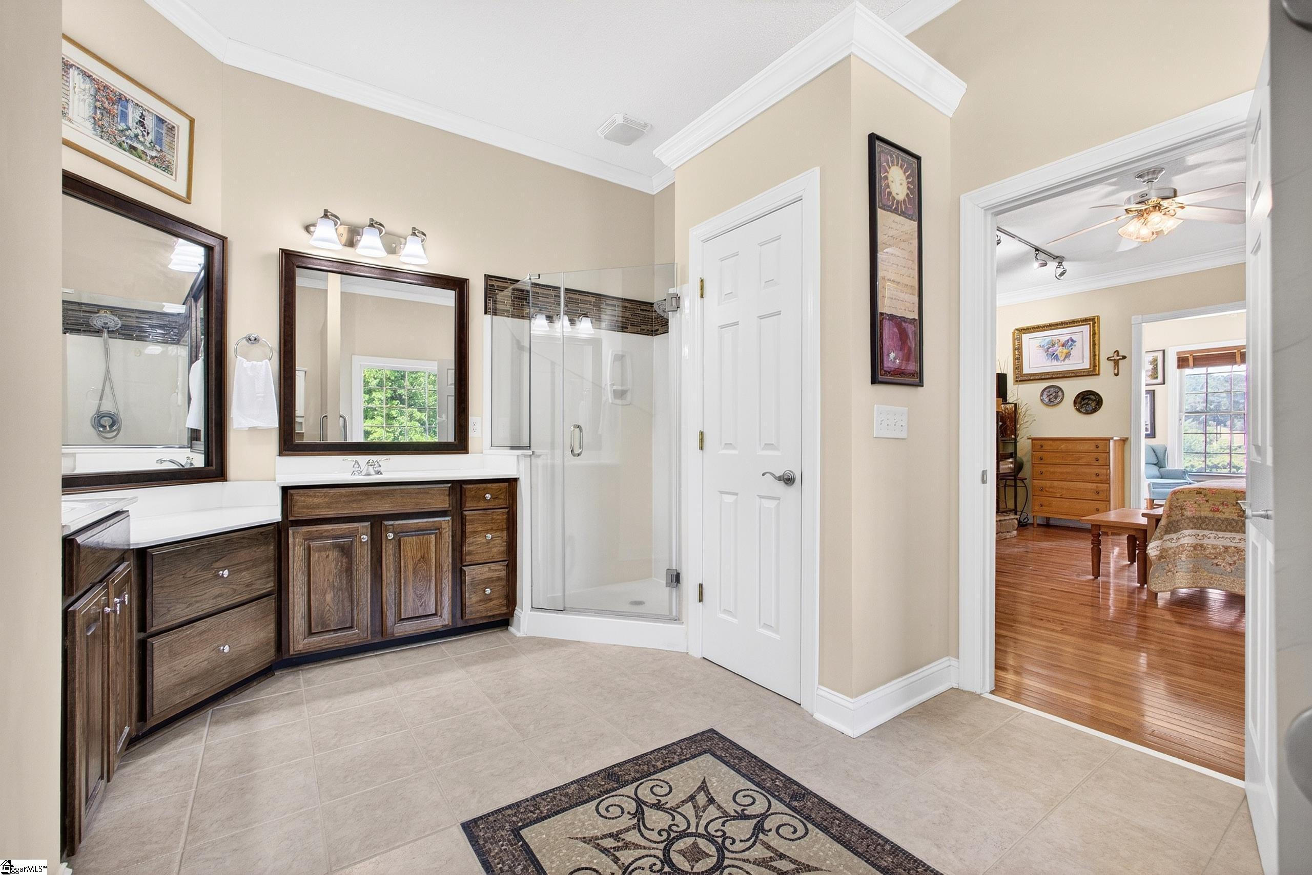 24 Laurelcrest Lane Property Photo 15