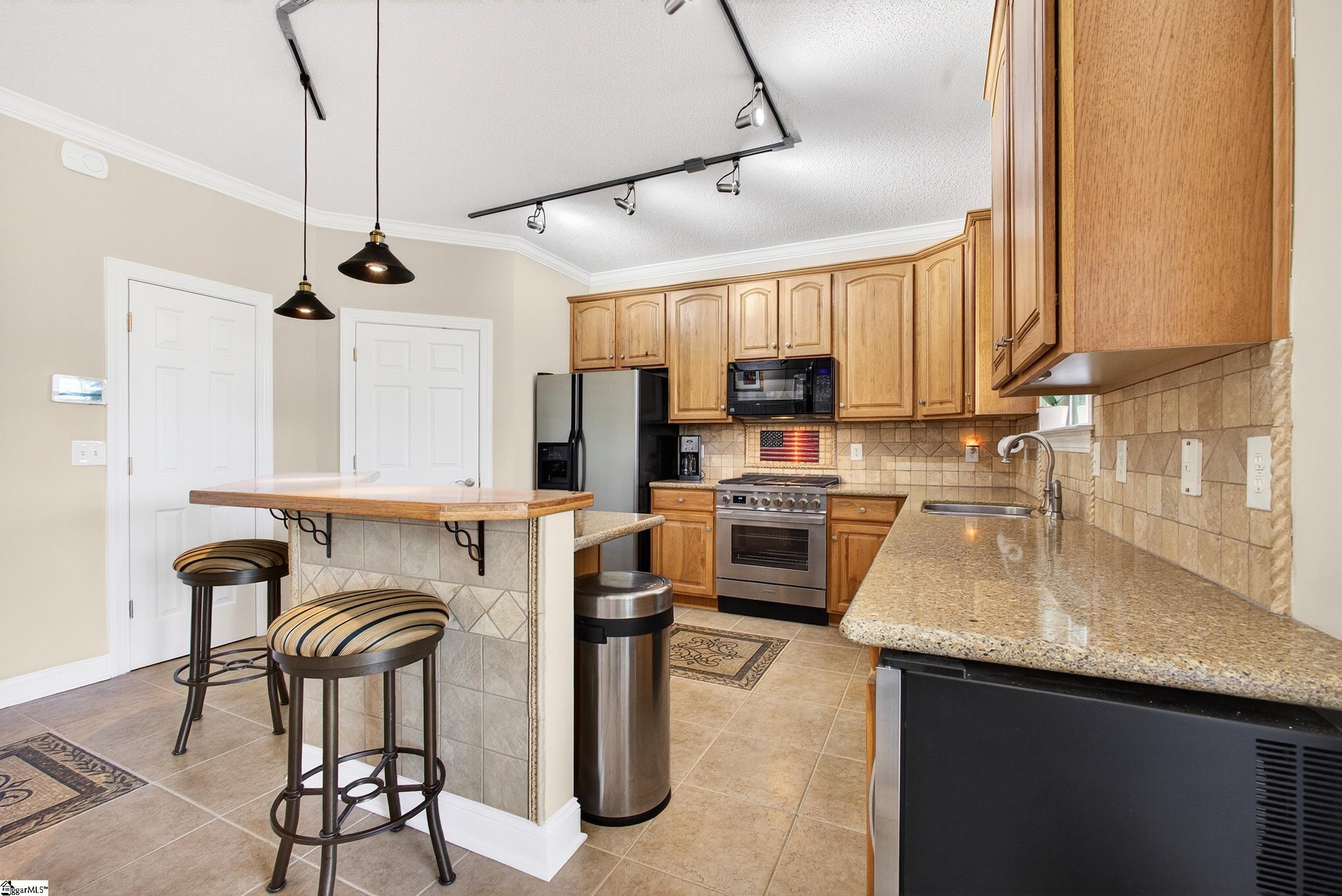 24 Laurelcrest Lane Property Photo 19