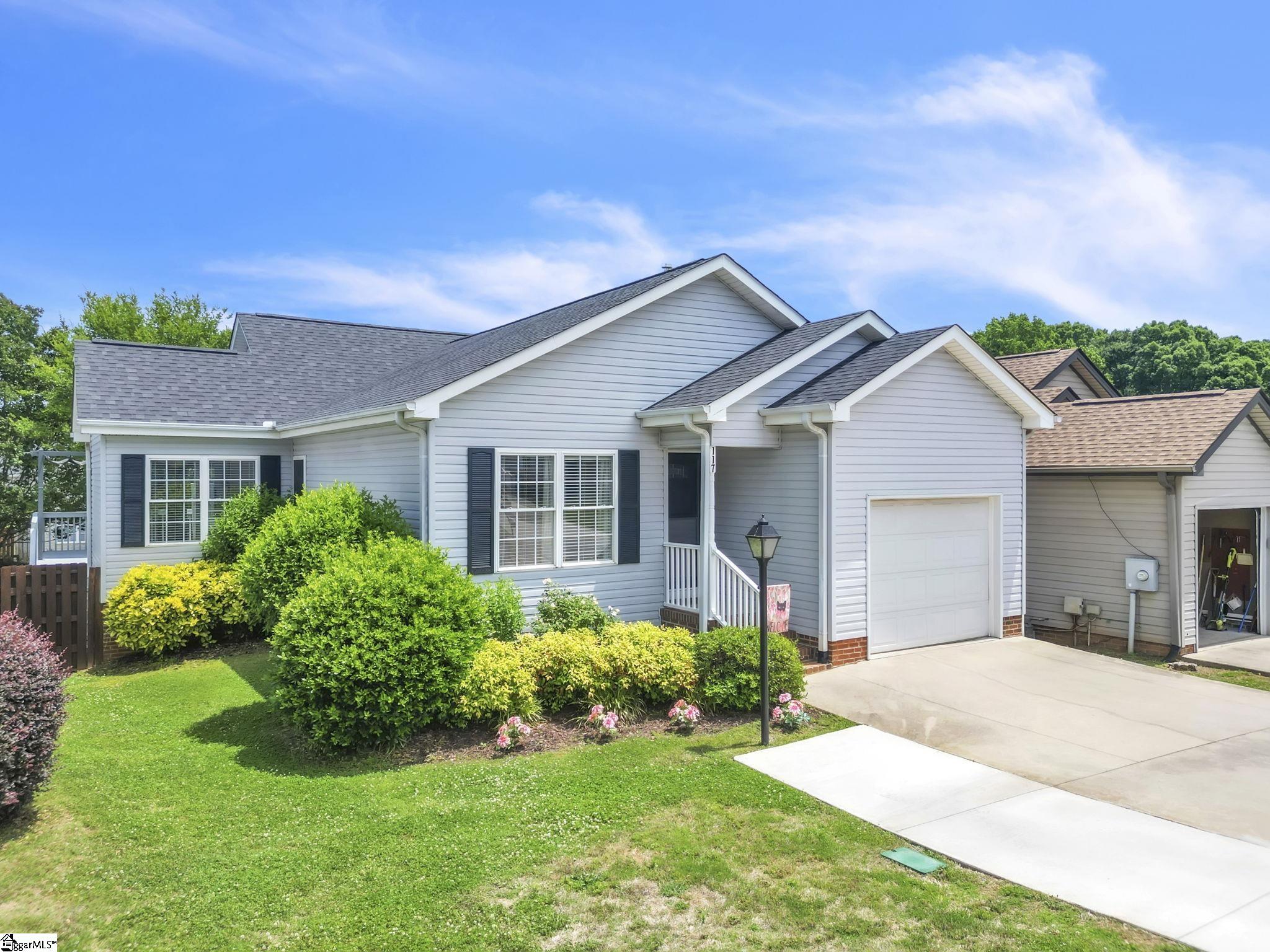 117 Waterford Way Property Photo 3