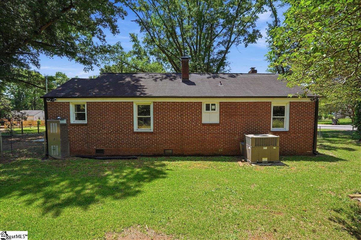 20 Milton Drive Property Photo 4