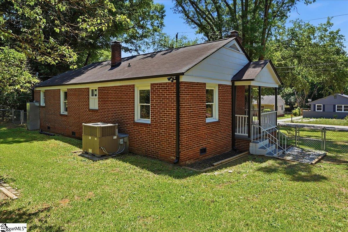 20 Milton Drive Property Photo 5