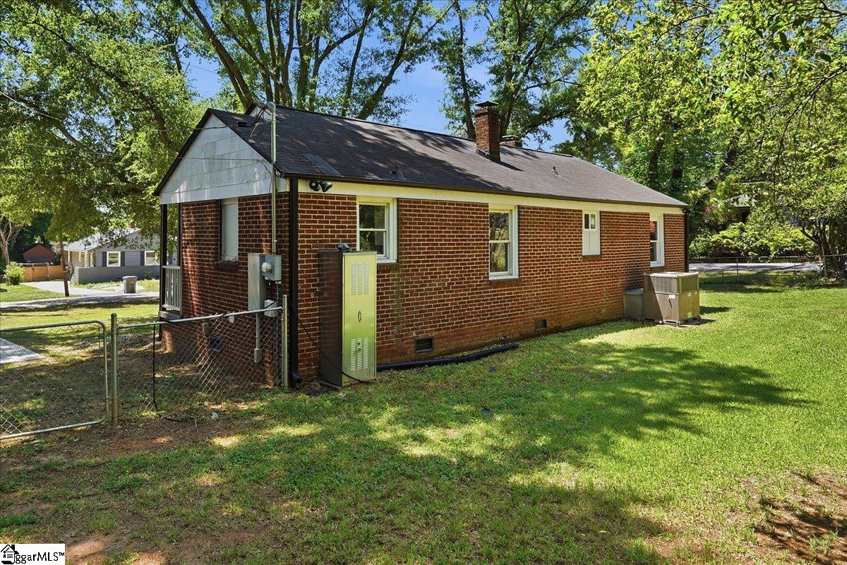 20 Milton Drive Property Photo 6