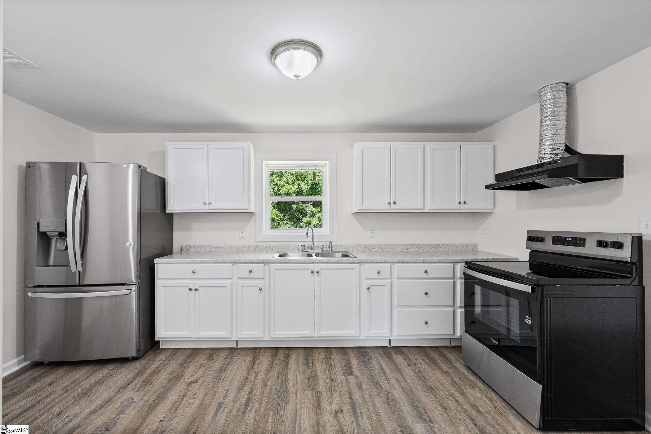 141 Edge Street Property Photo 6
