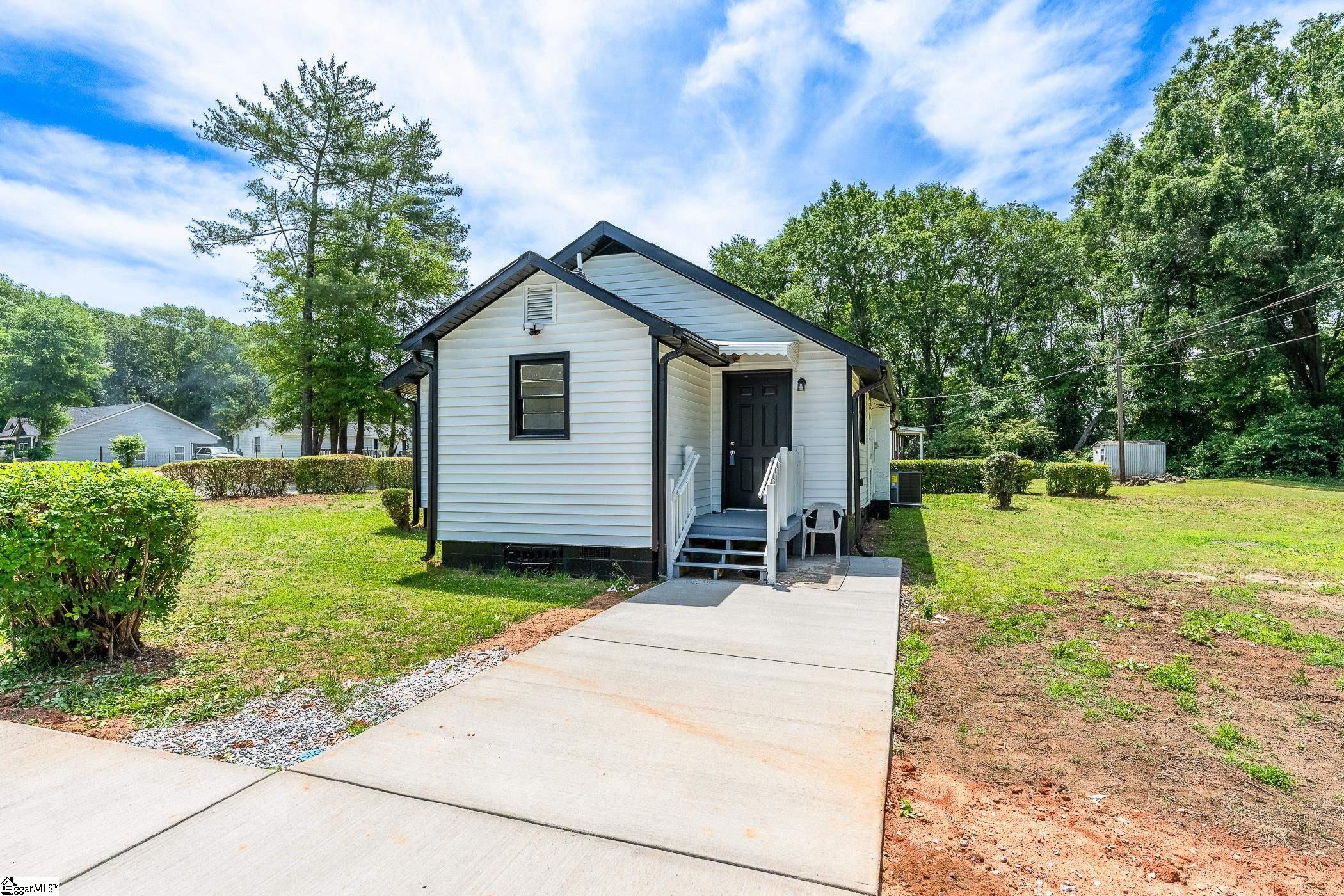 141 Edge Street Property Photo 17
