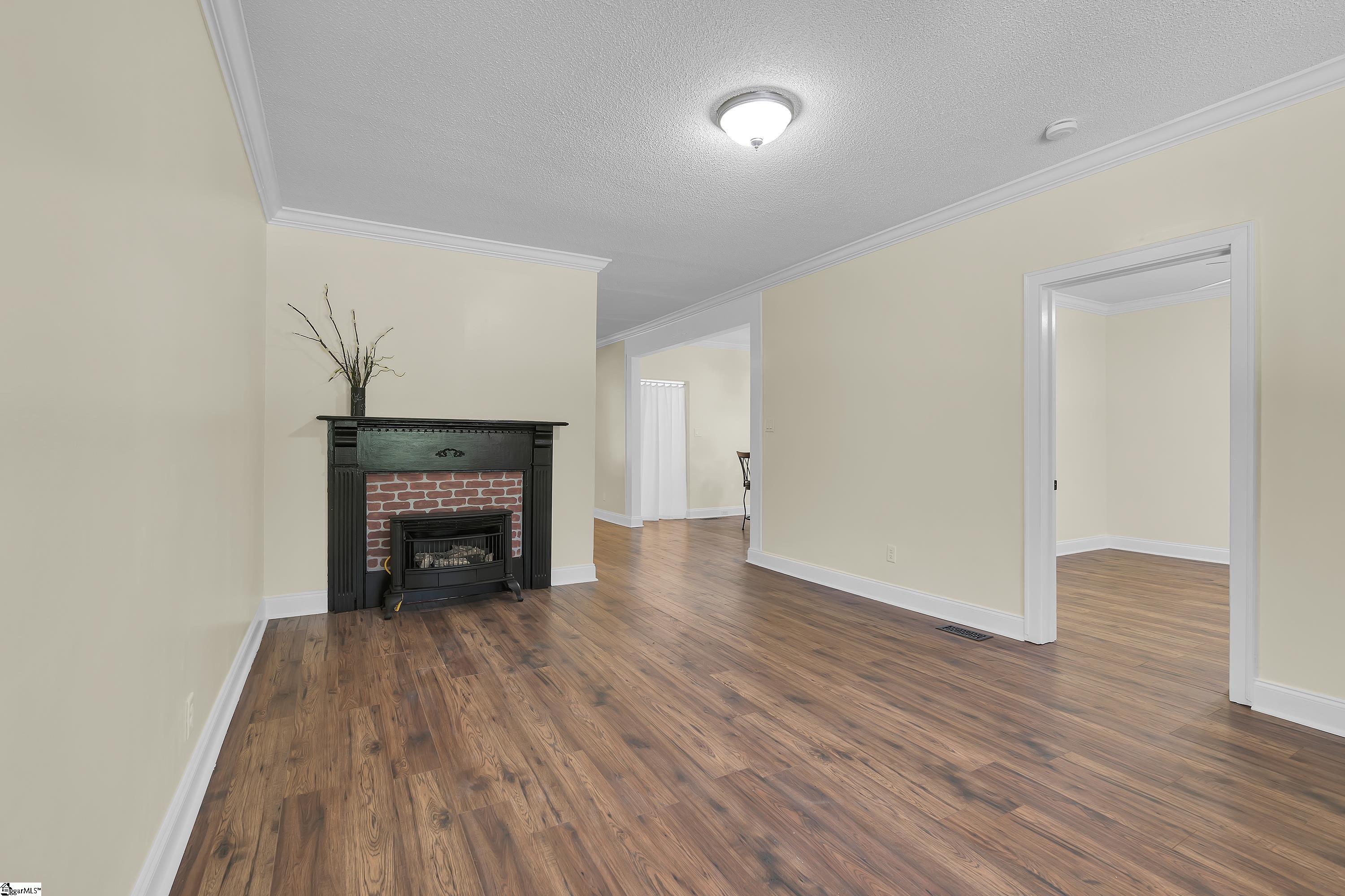 2561 Whitestone Road Property Photo 5