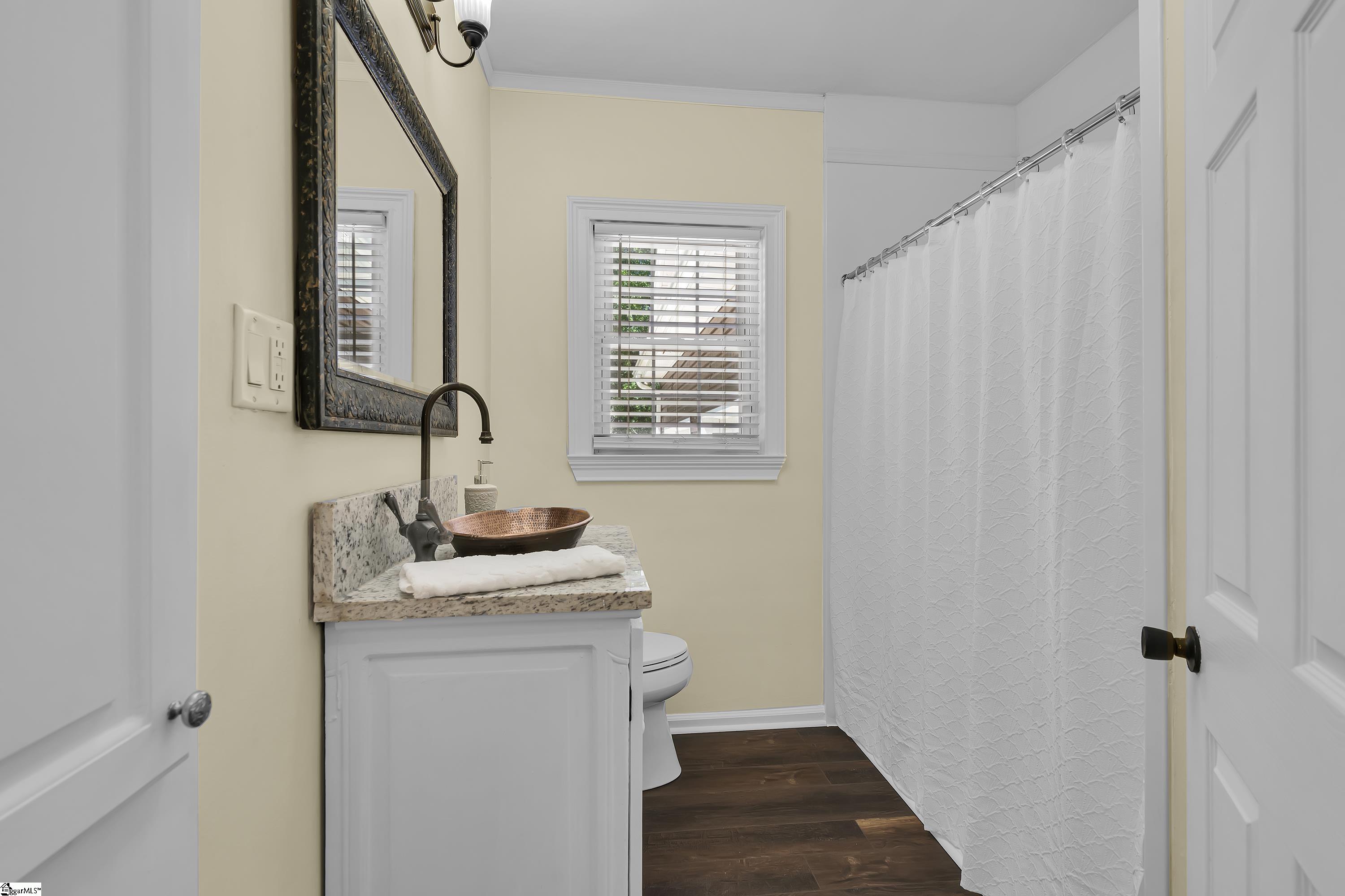 2561 Whitestone Road Property Photo 16