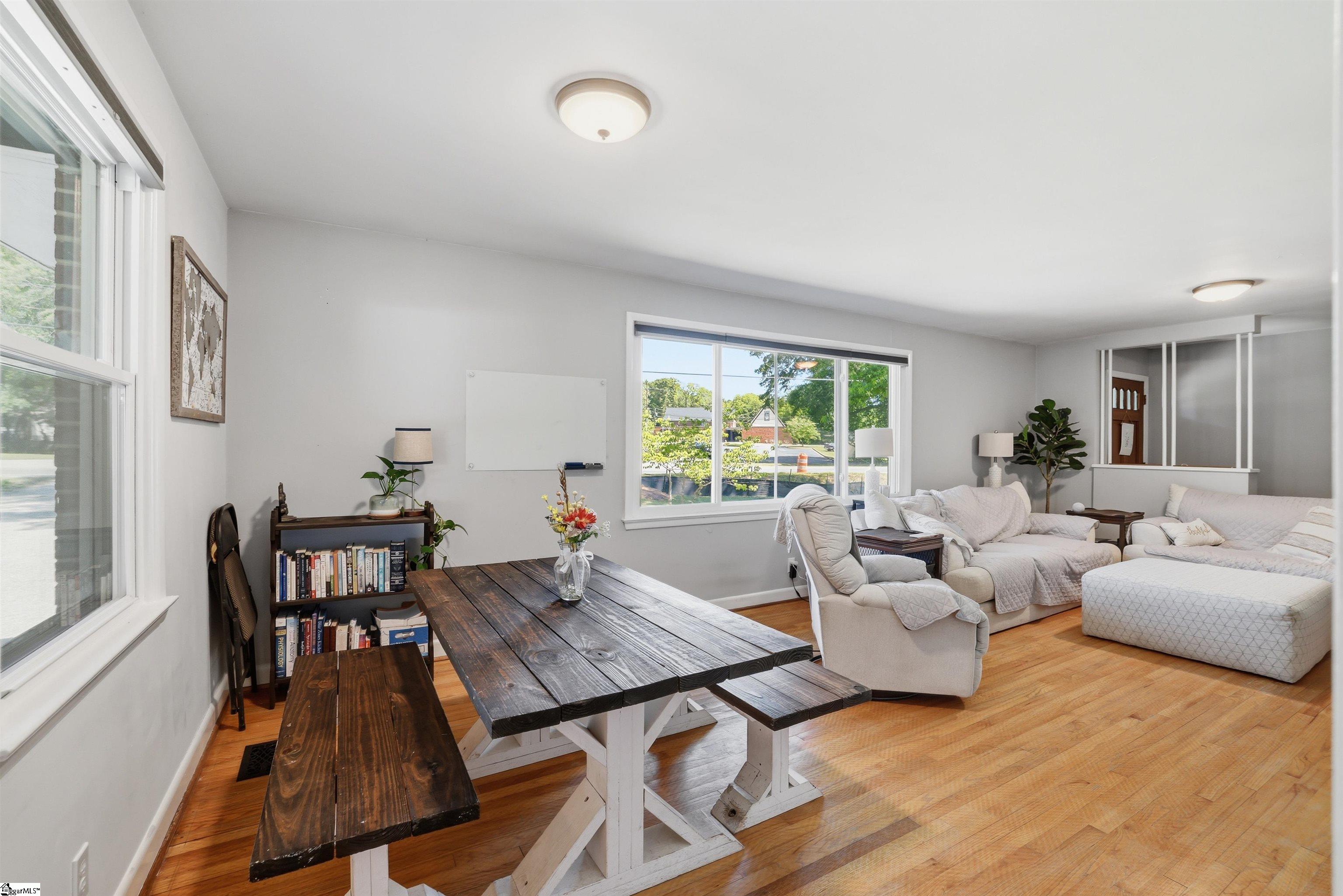 2333 Country Club Road Property Photo 12