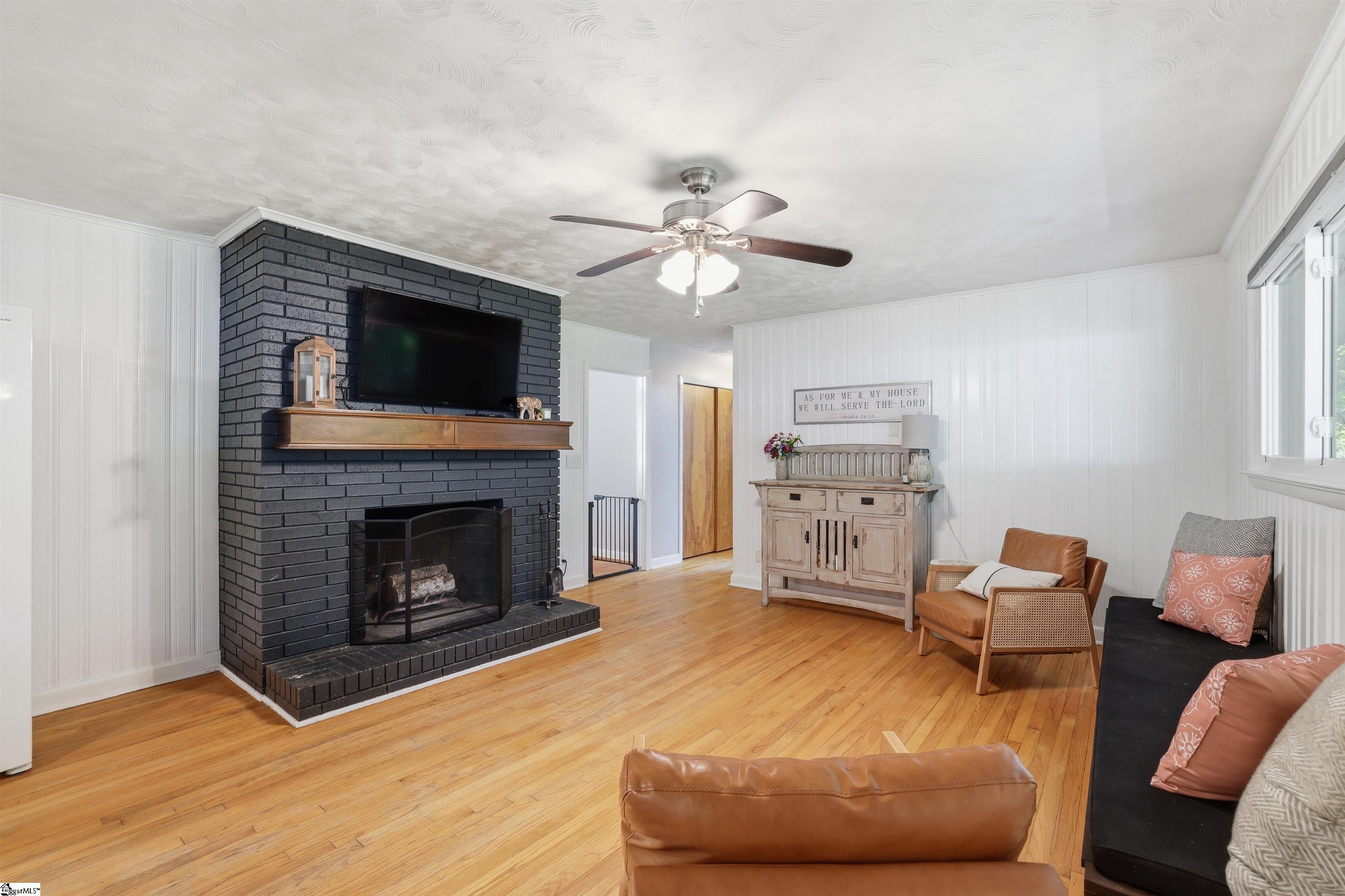 2333 Country Club Road Property Photo 23