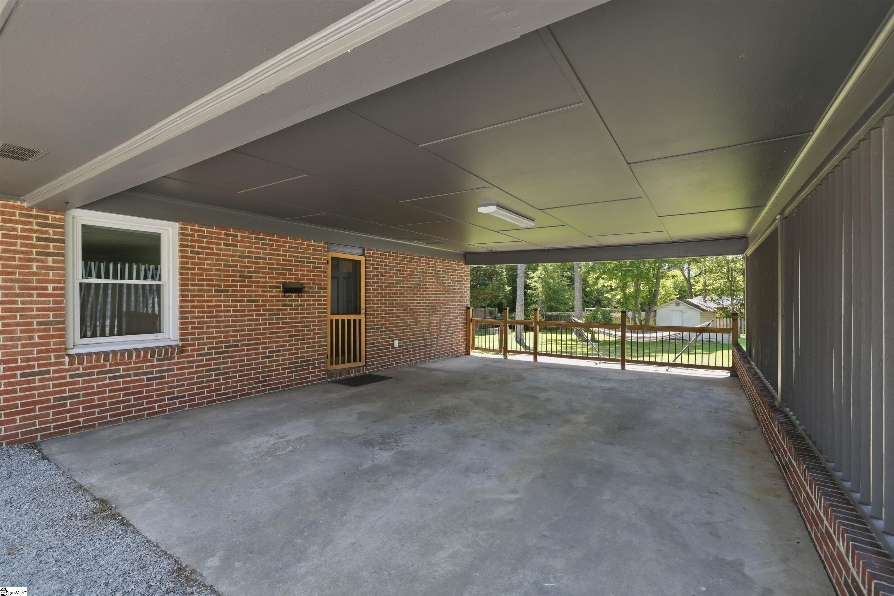 2333 Country Club Road Property Photo 38
