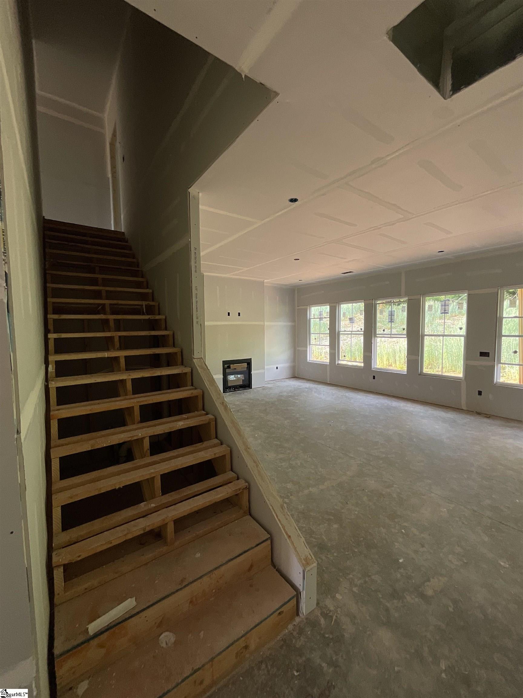 900 Cedarleaf Way Property Photo 12