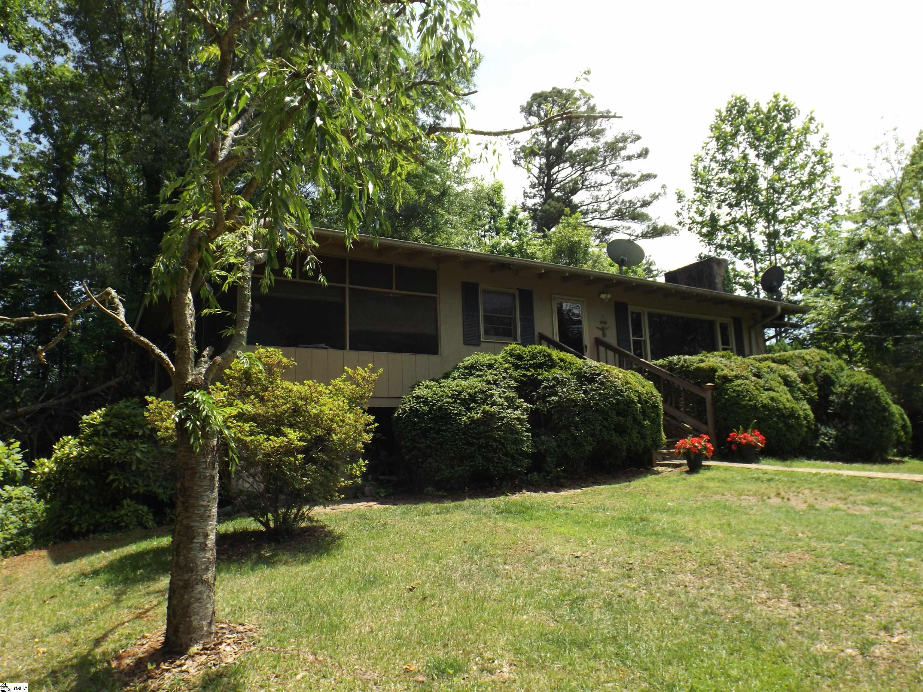 5018 Dacusville Highway Property Photo 2