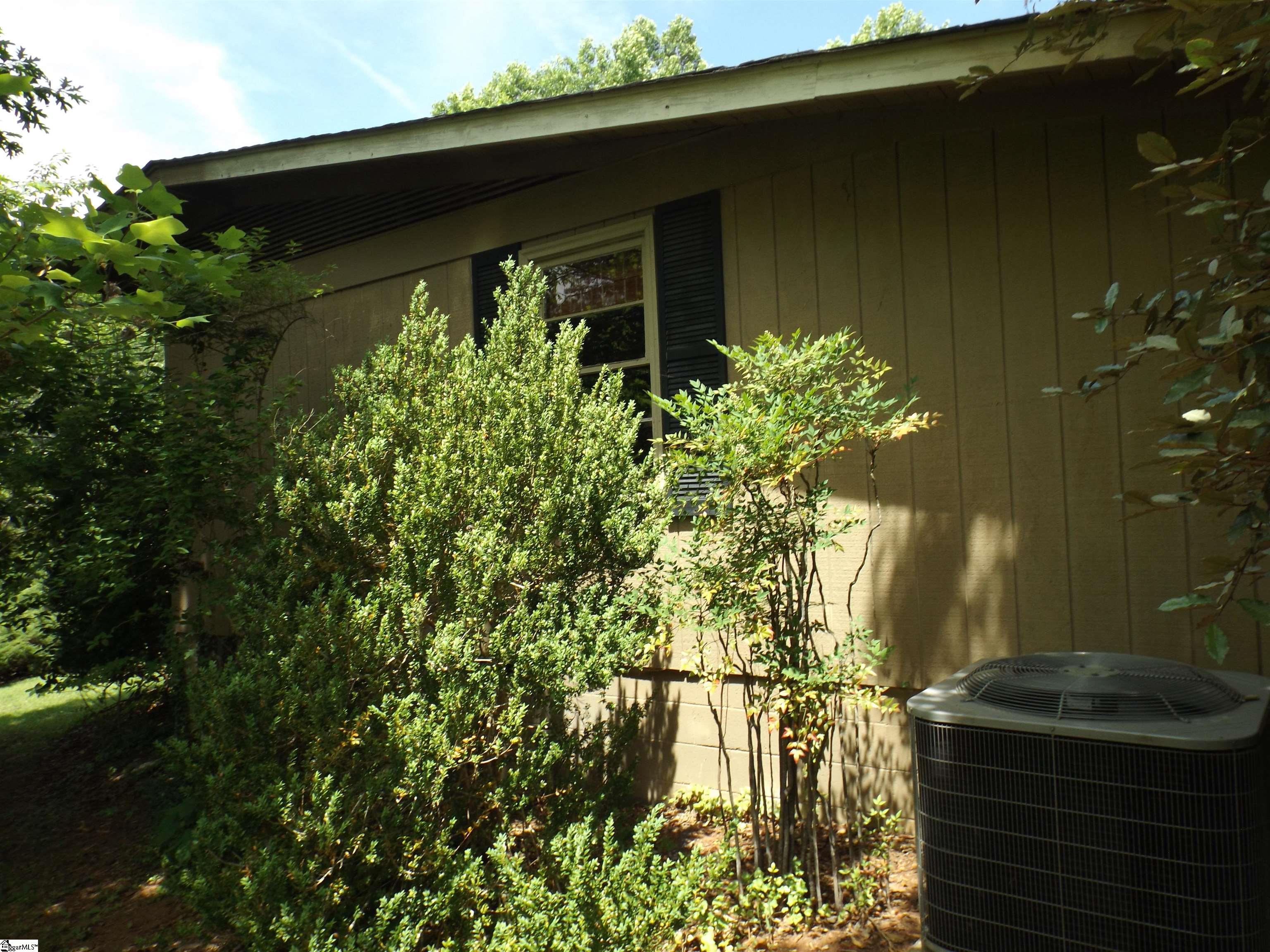5018 Dacusville Highway Property Photo 4
