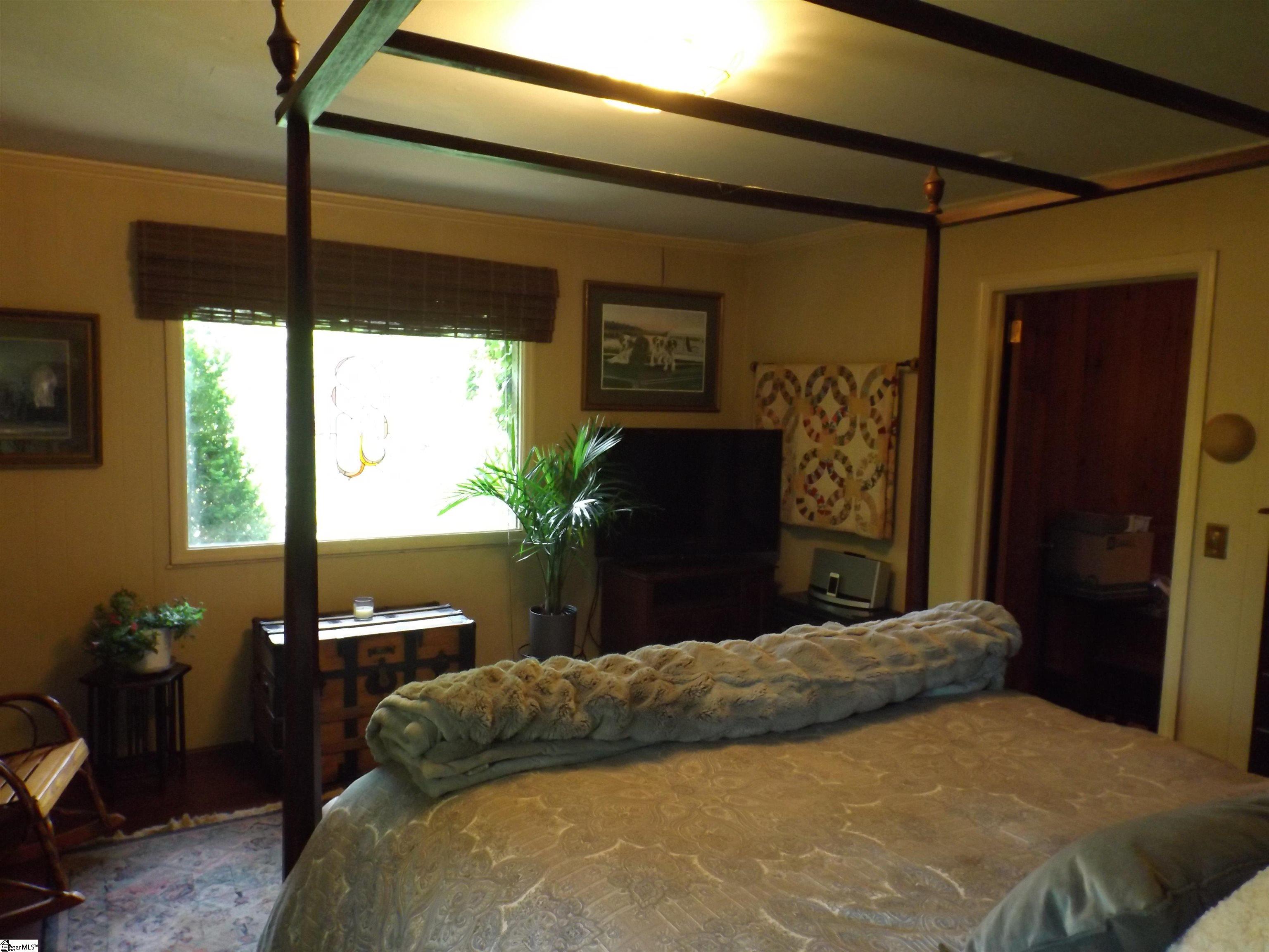 5018 Dacusville Highway Property Photo 13