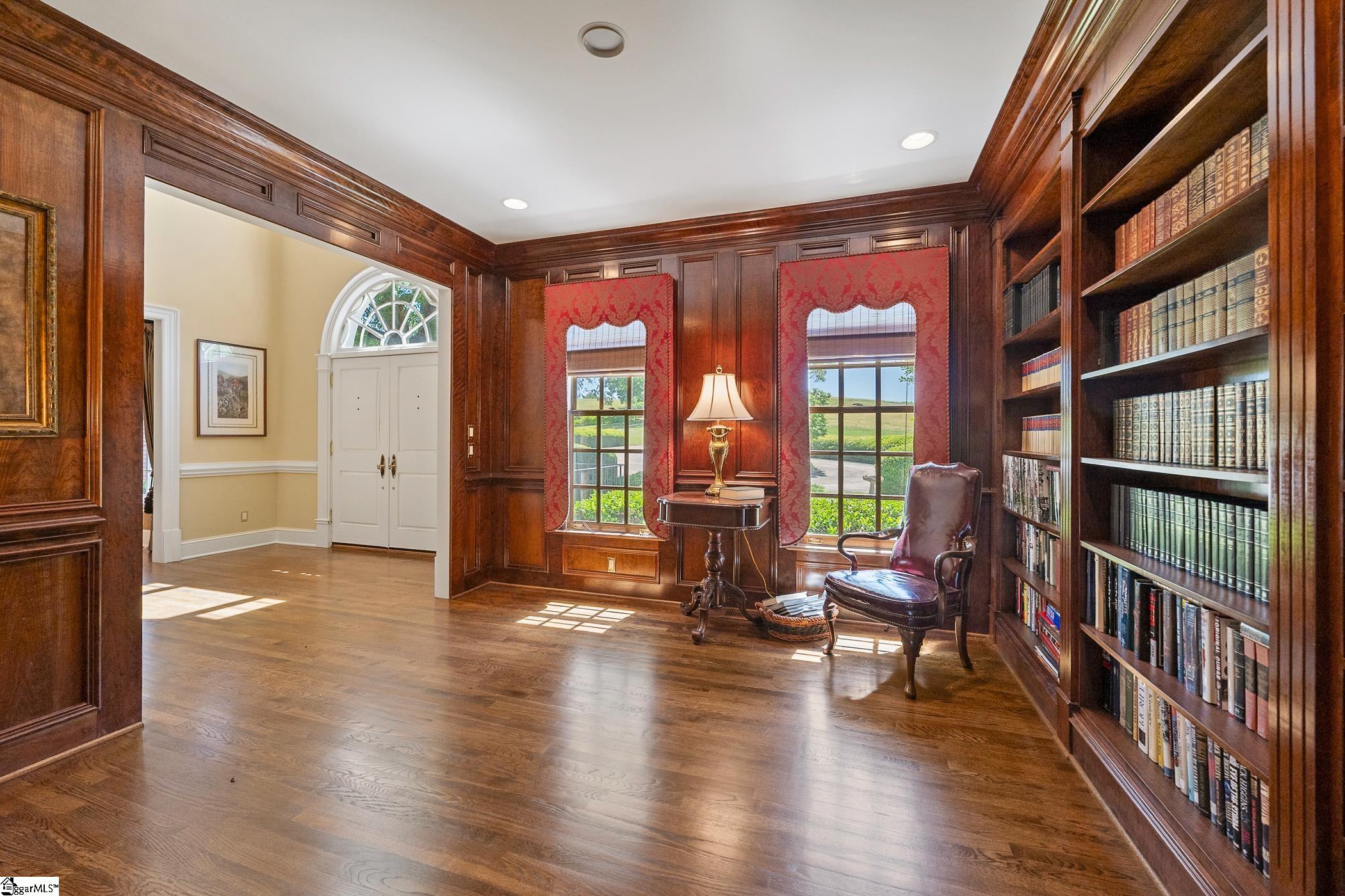 1592345 Property Photo 7