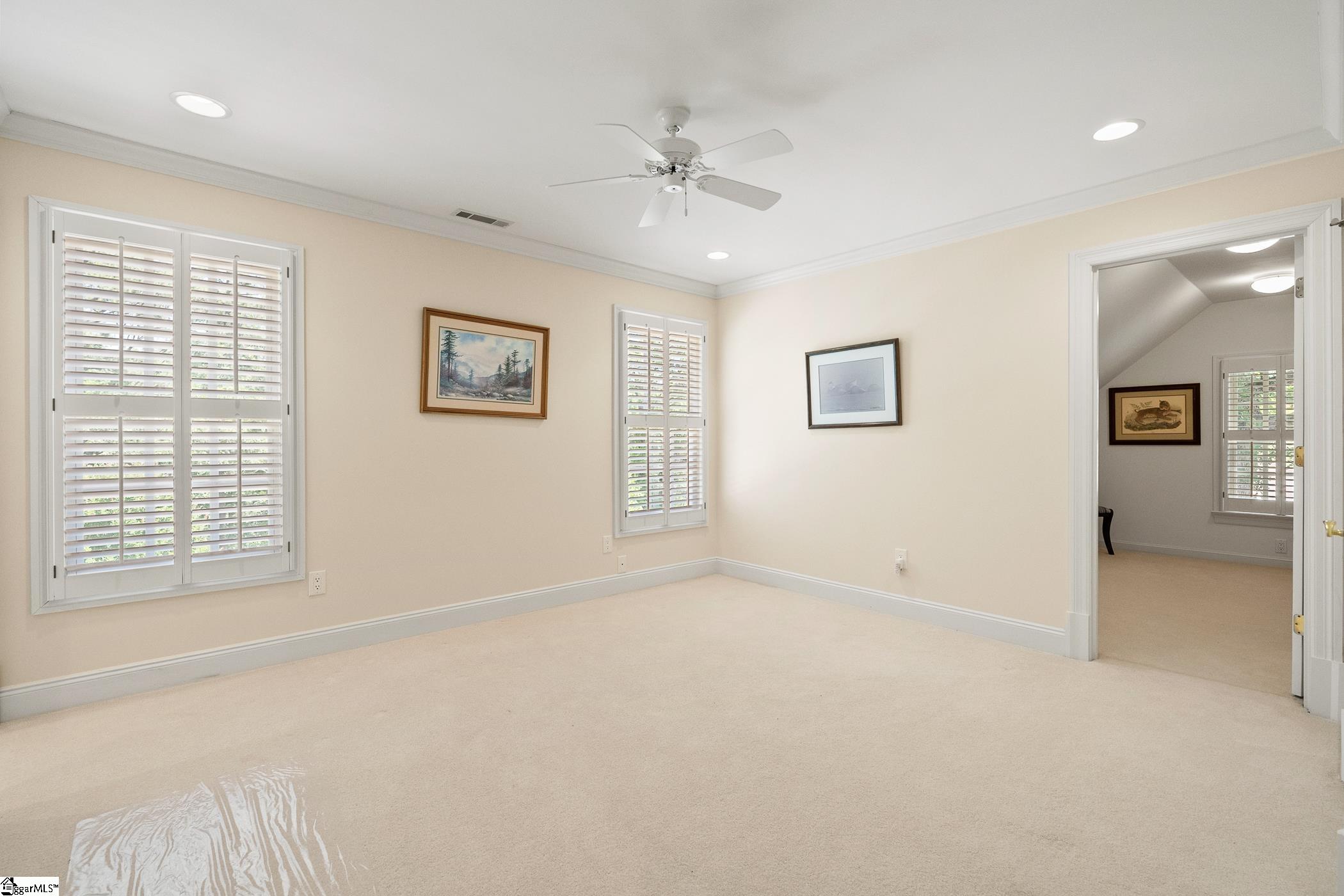 1592345 Property Photo 26