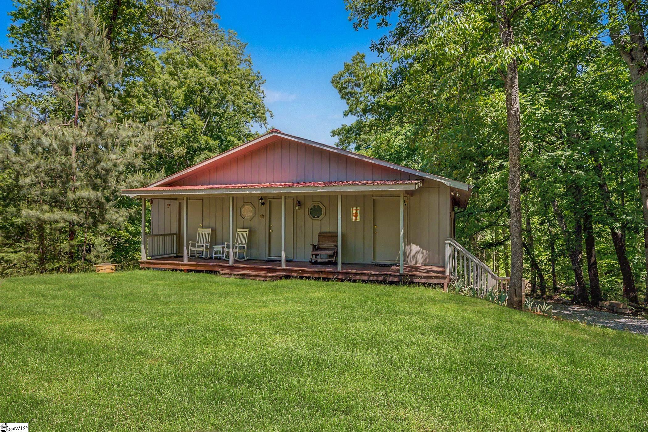 1592345 Property Photo 37