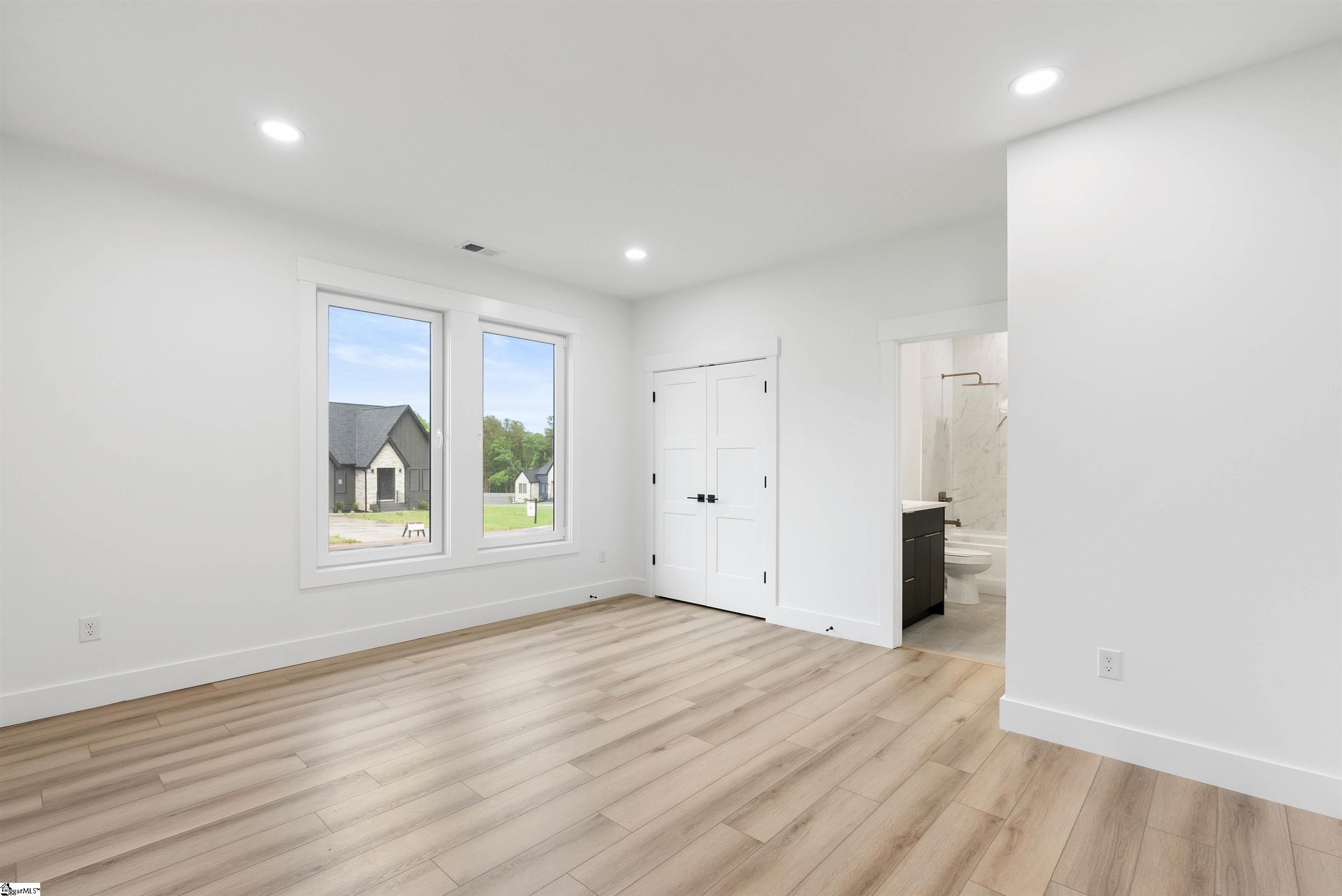 757 New South Court Property Photo 36