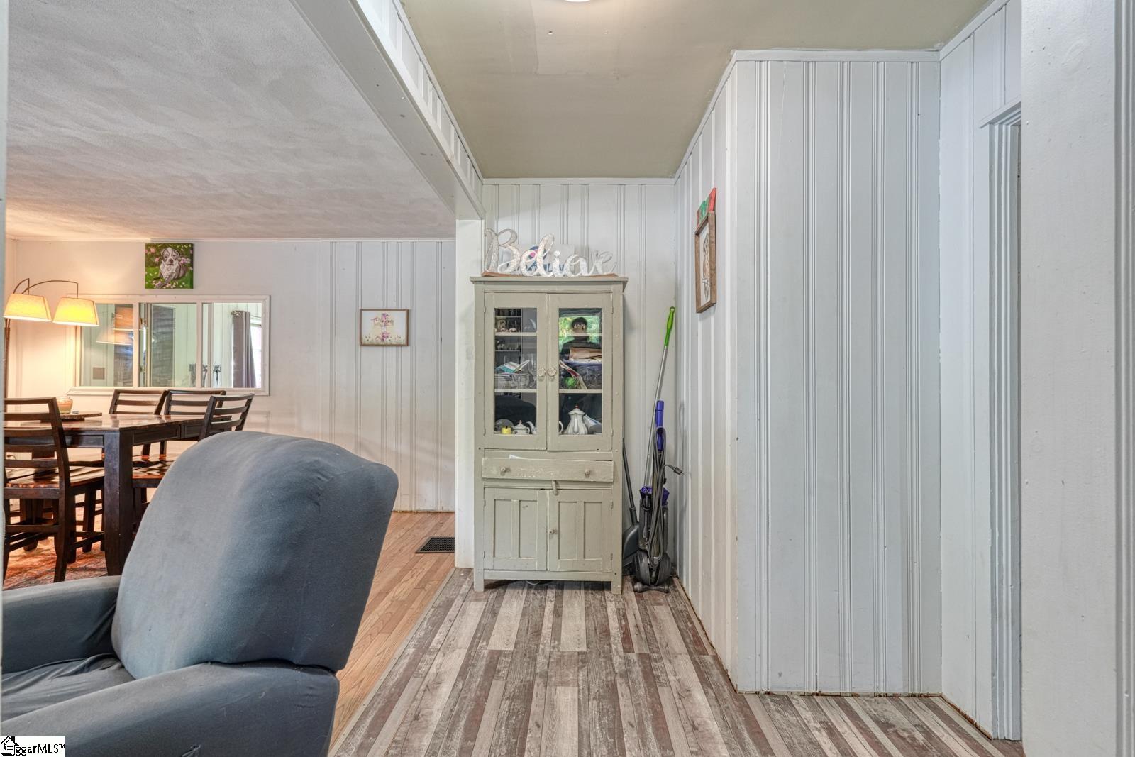 1504 E Rutherford Street Property Photo 7