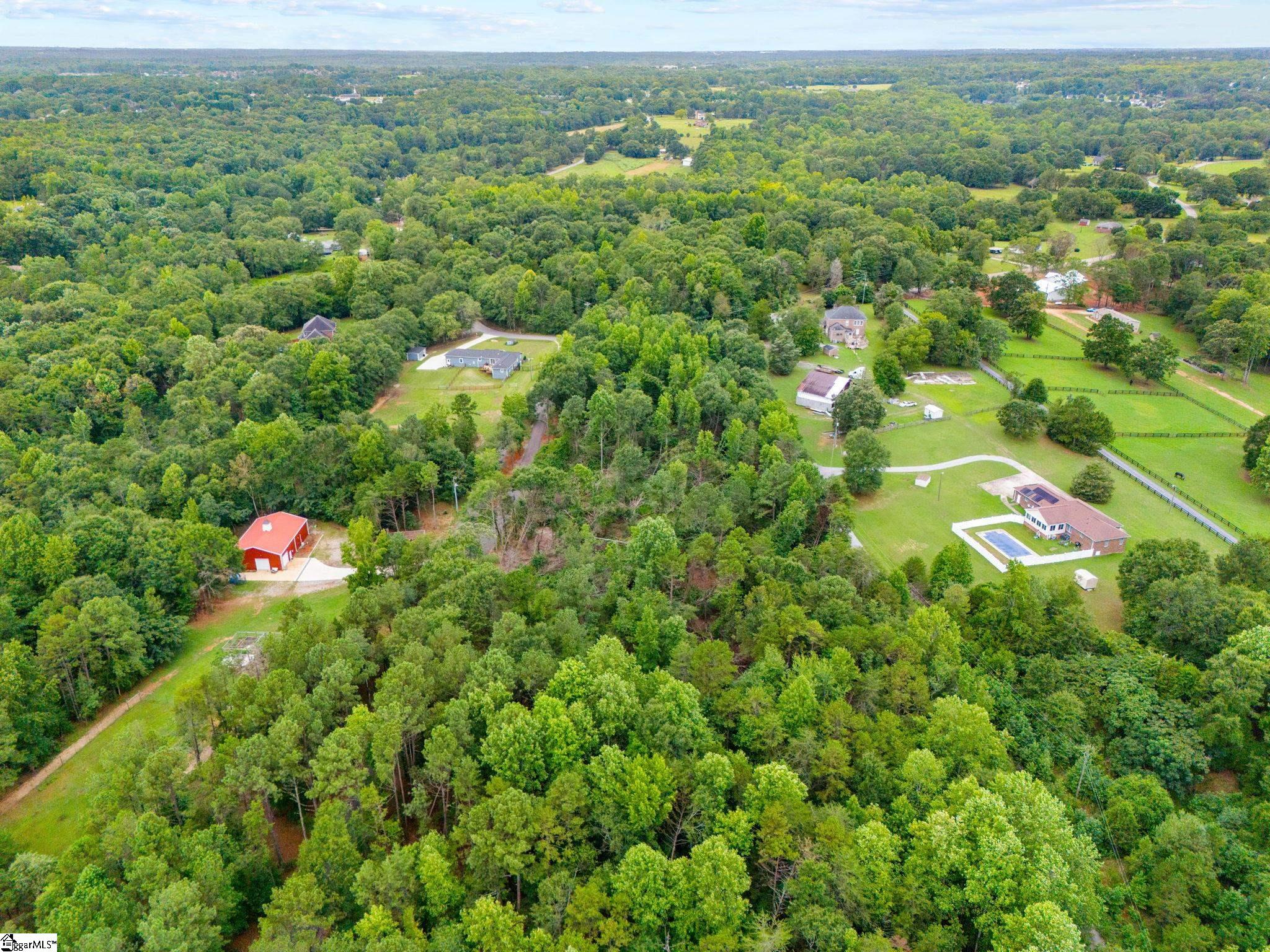 Circle Road Property Photo 6