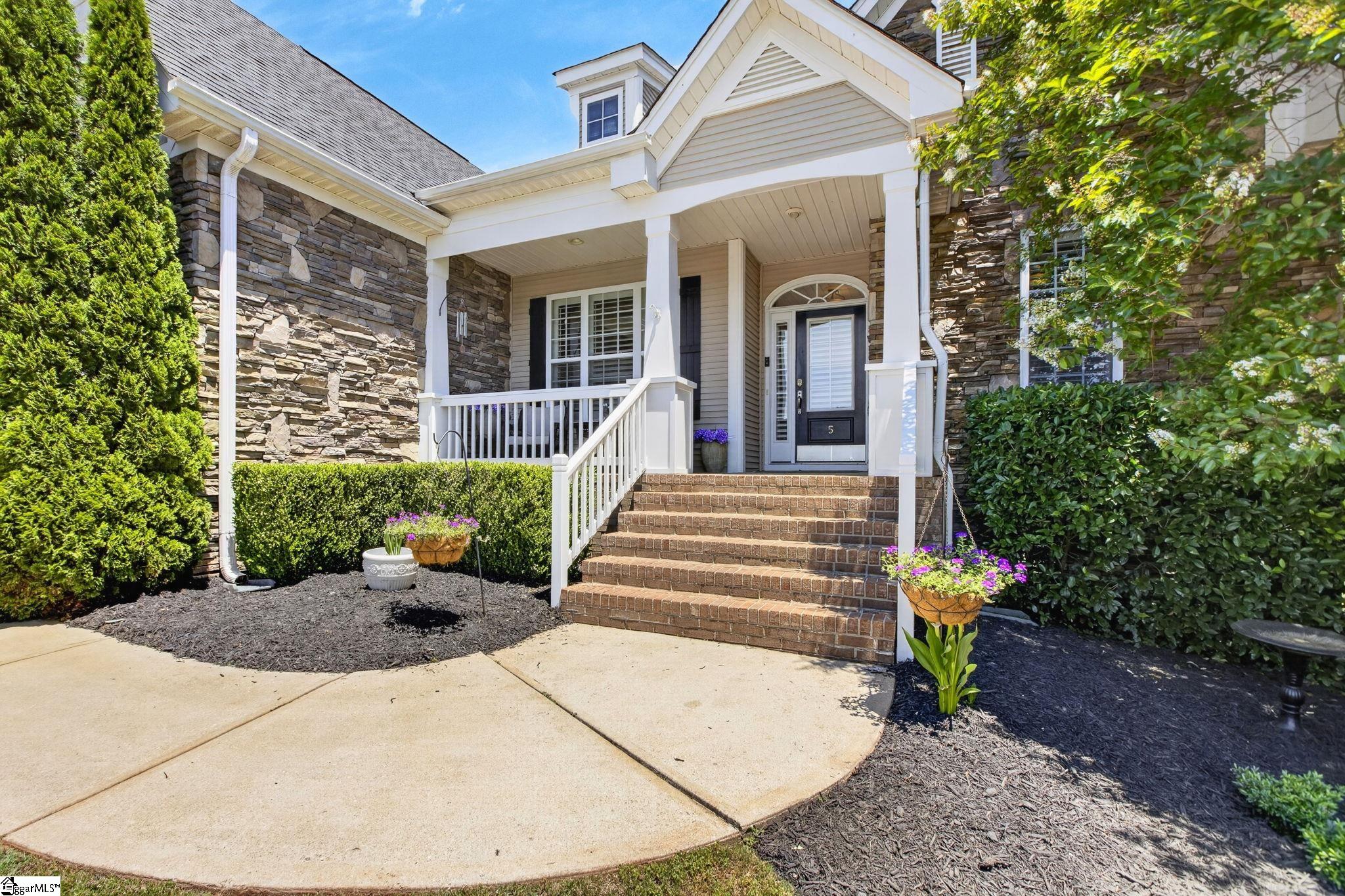 5 Boxford Court Property Photo 2