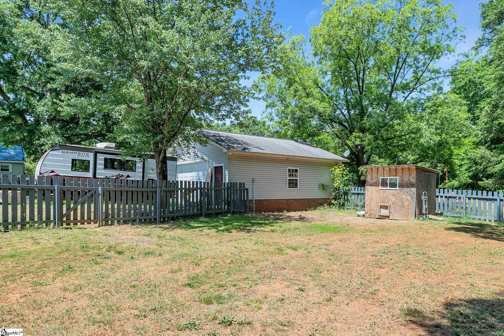 211 Tripp Street Property Photo 38