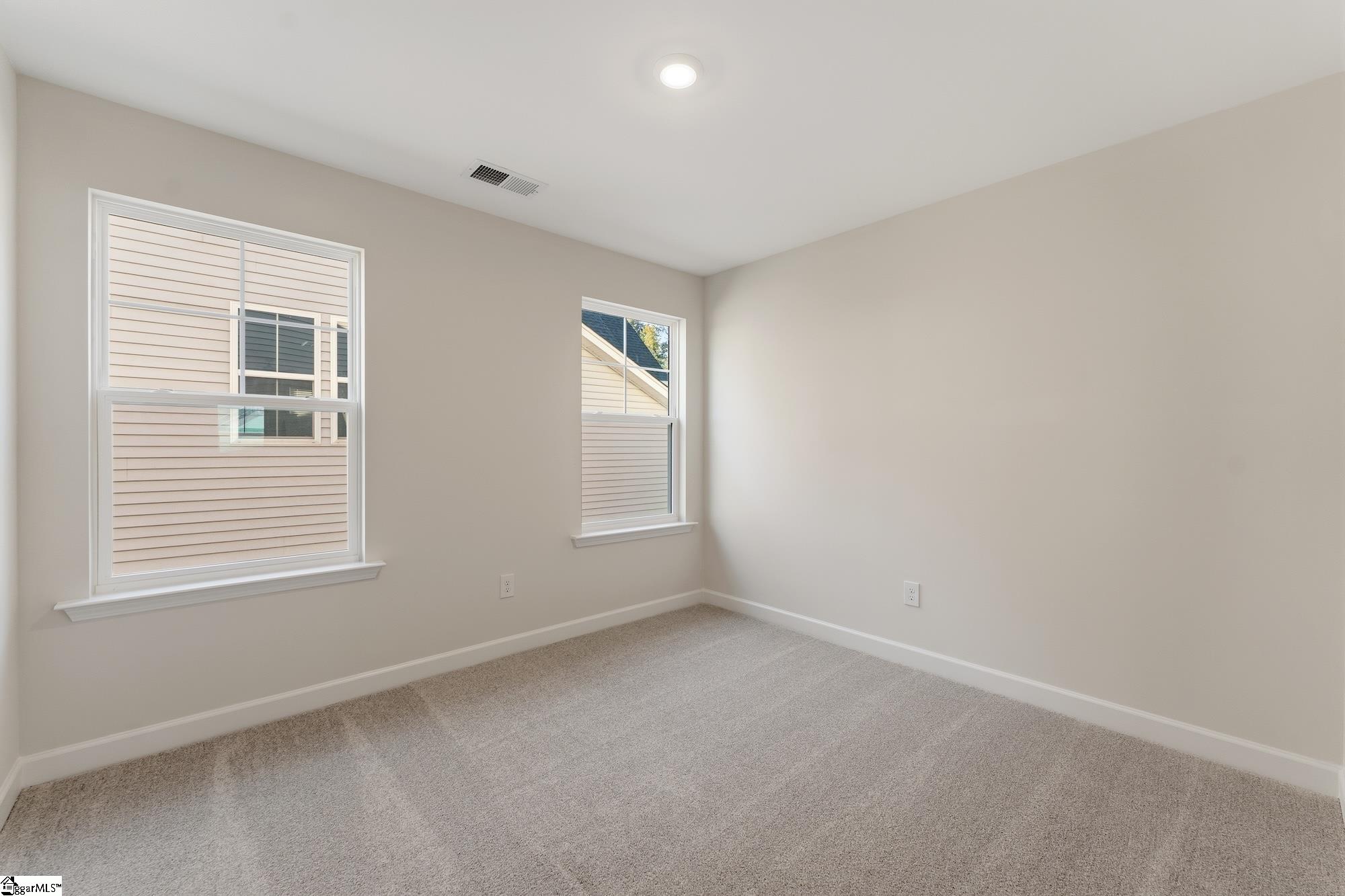 7075 New Horizons Lane Property Photo 22
