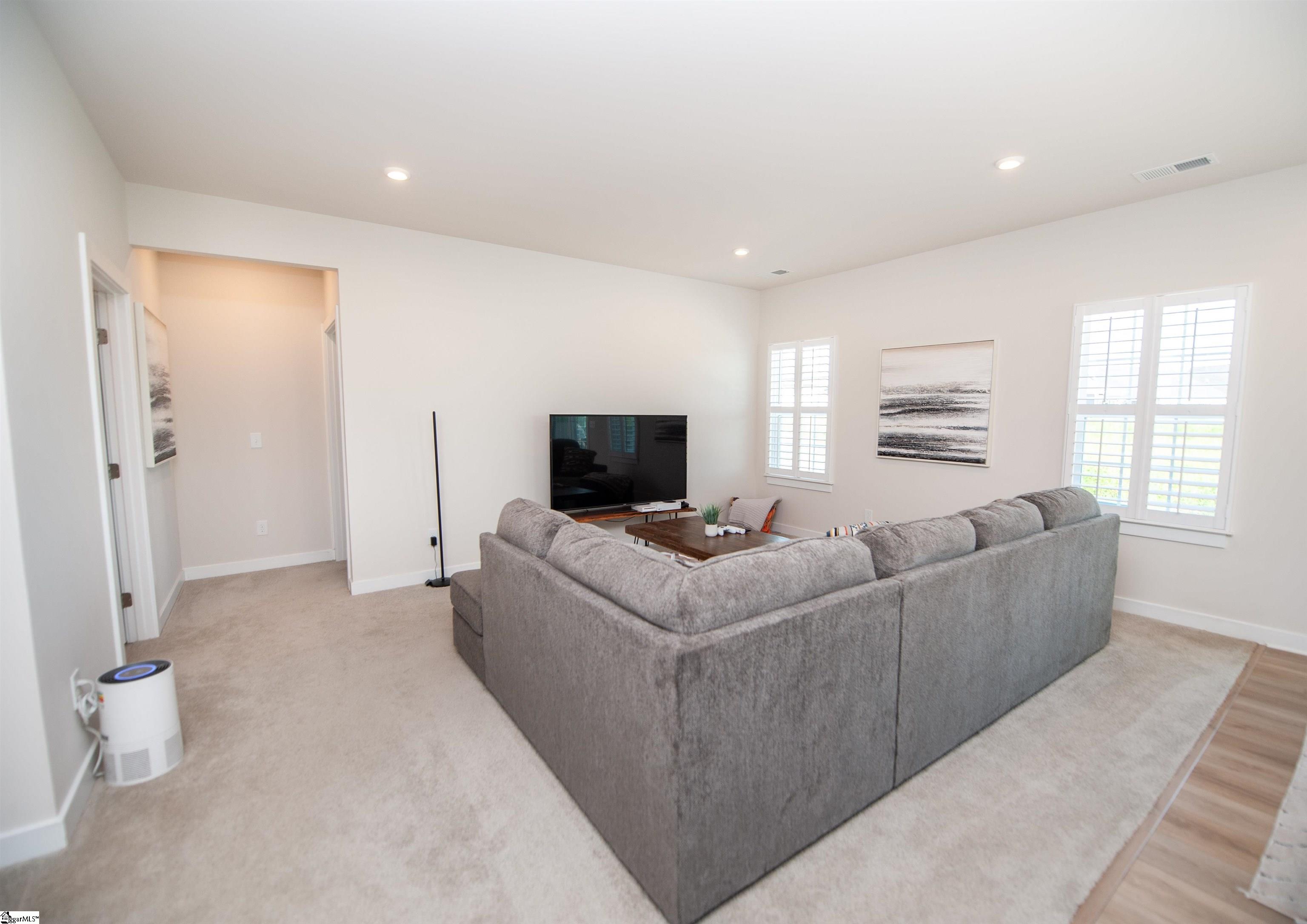 912 Bernstein Avenue Property Photo 9