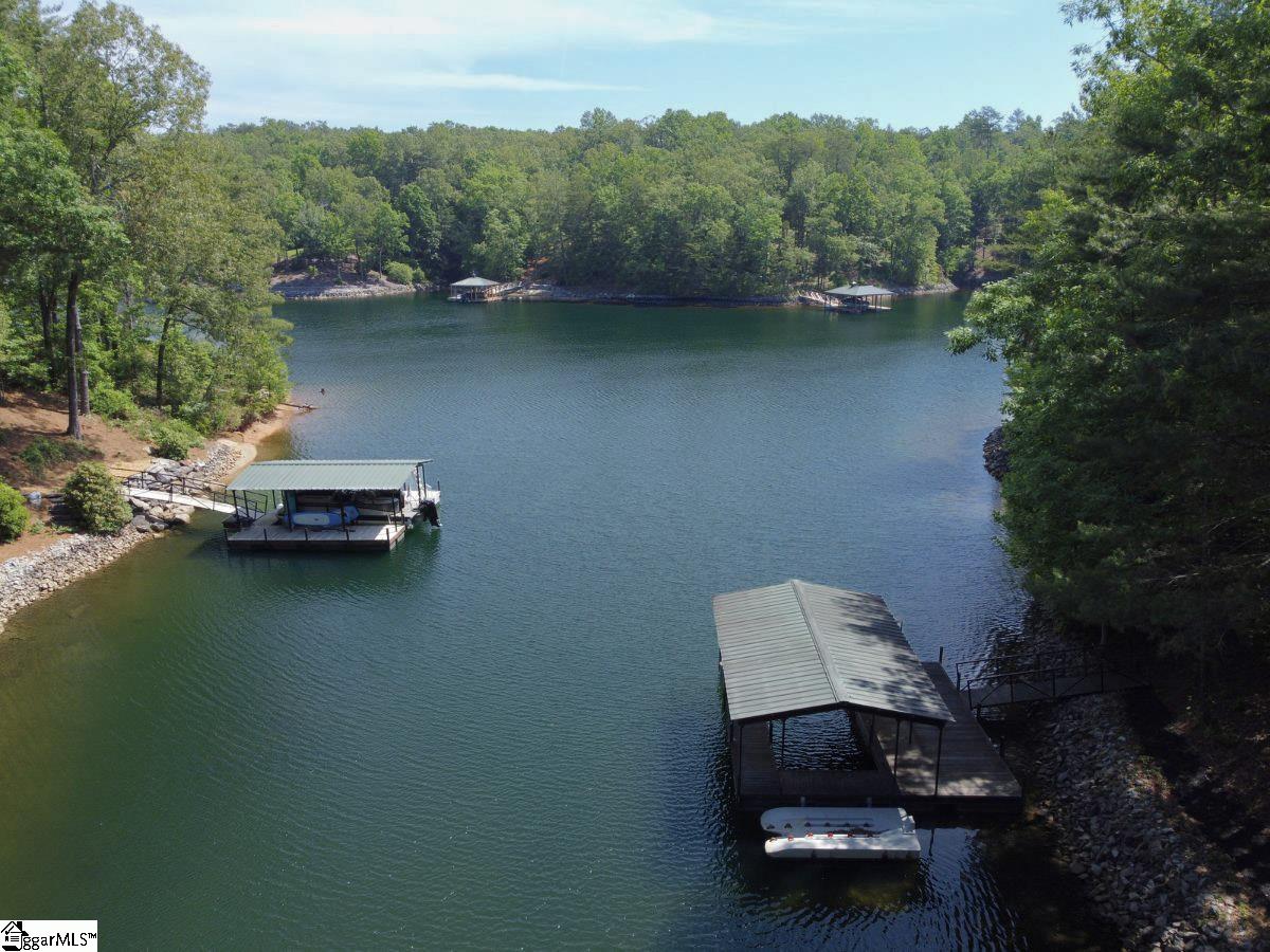 E18 Lake View Court Property Photo 5