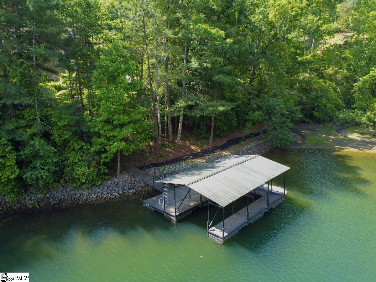 E18 Lake View Court Property Photo 14