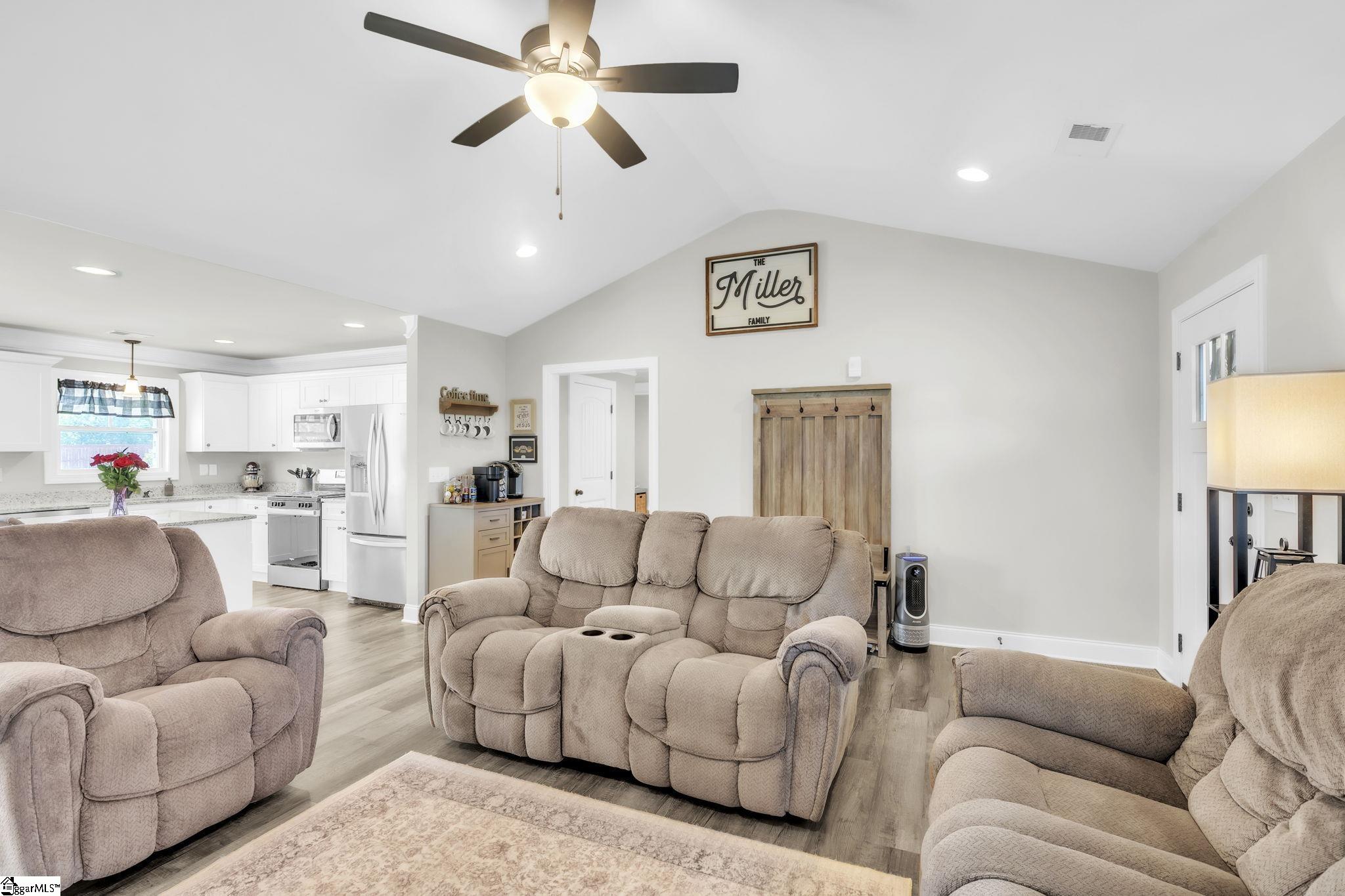437 Cherokee Creek Road Property Photo 10