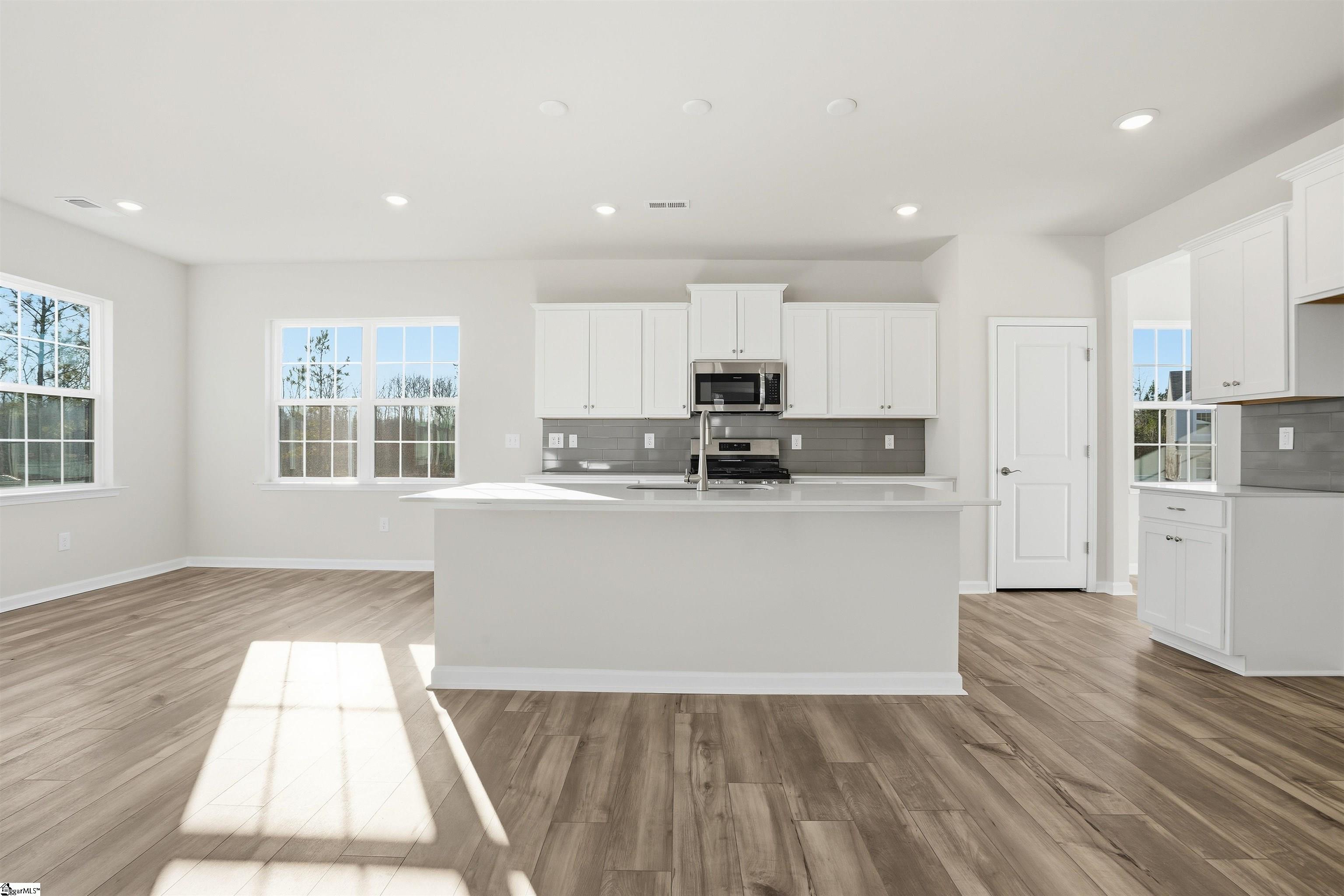 700 Hadley Place Property Photo 10