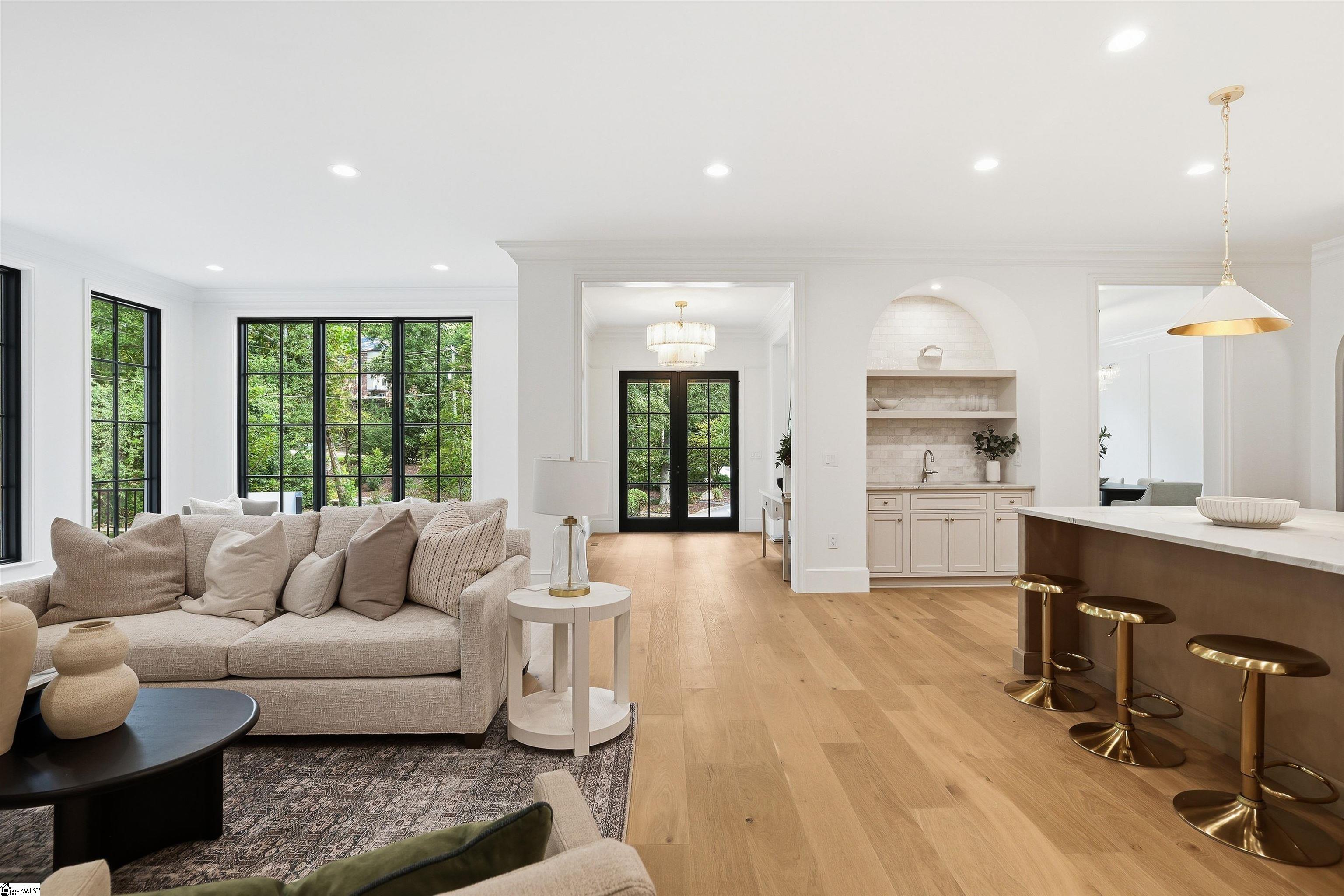 101 Sherwood Street Property Photo 6