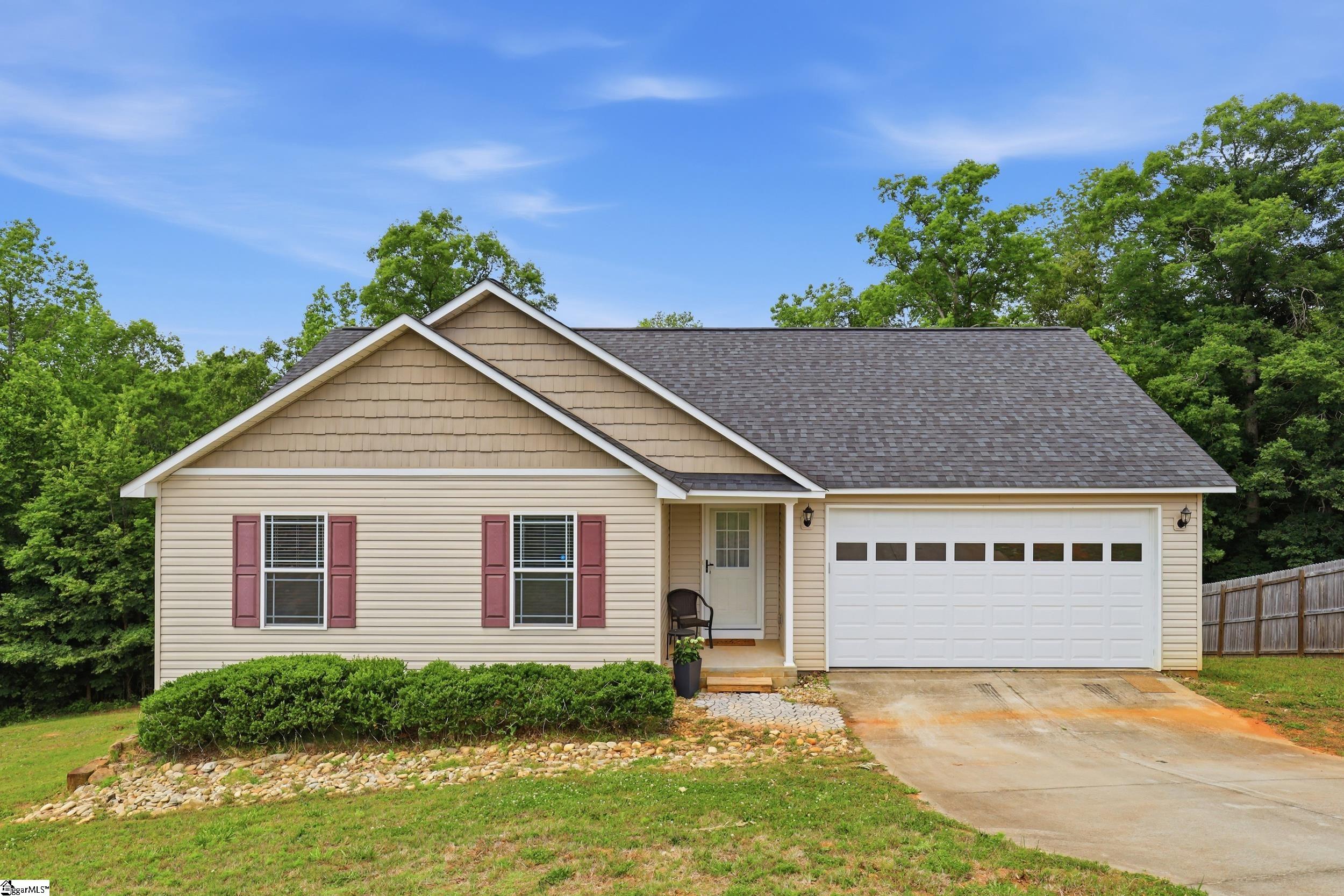 126 Robin Ridge Circle Property Photo 1