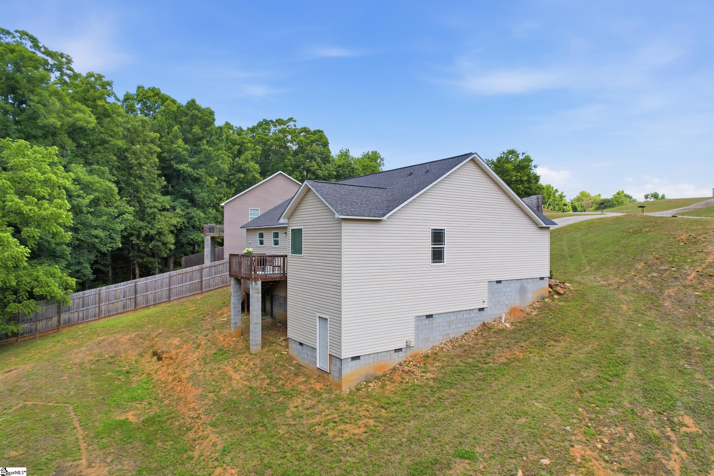 126 Robin Ridge Circle Property Photo 28