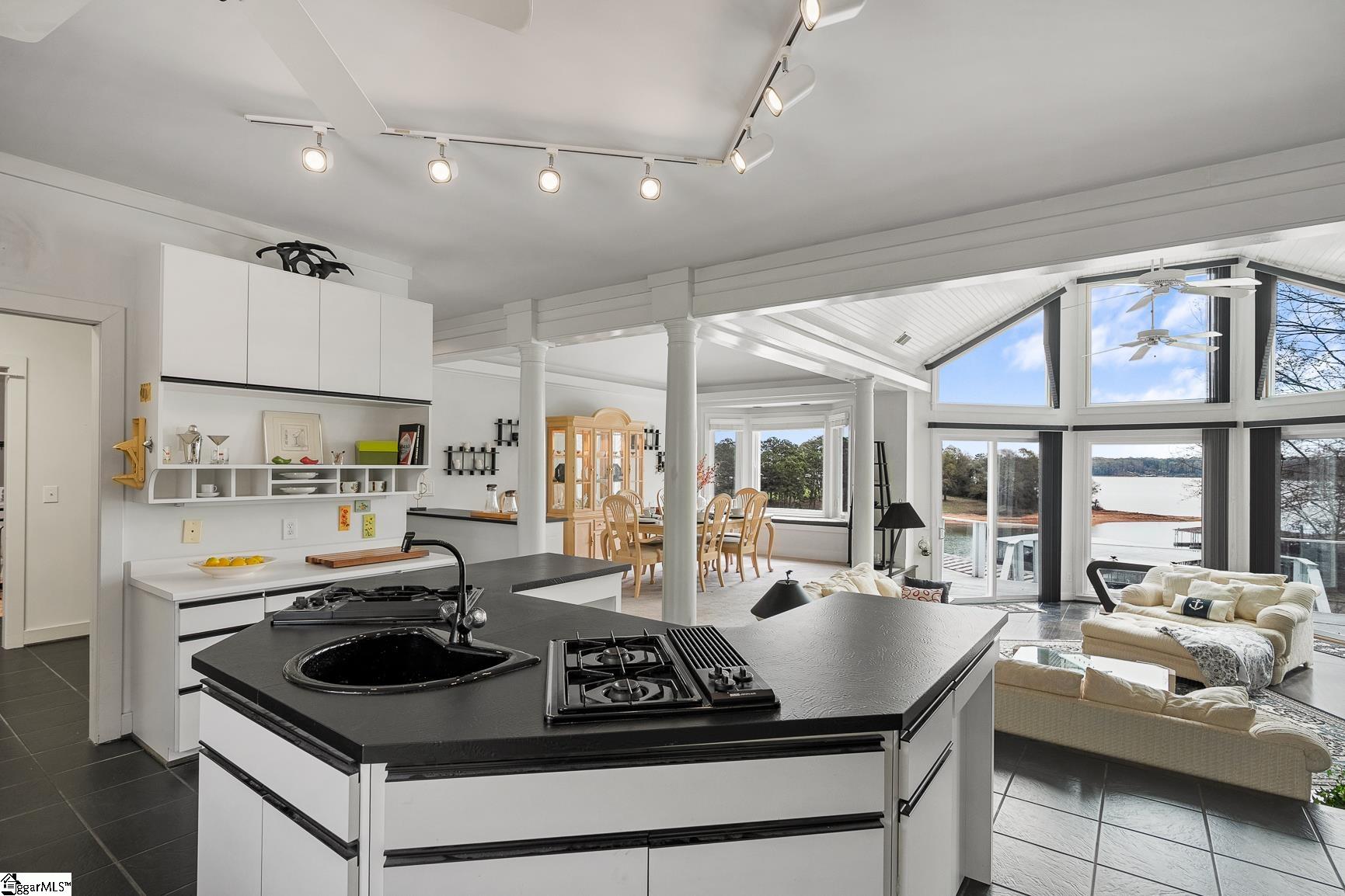 243 Dockside Way Property Photo 10