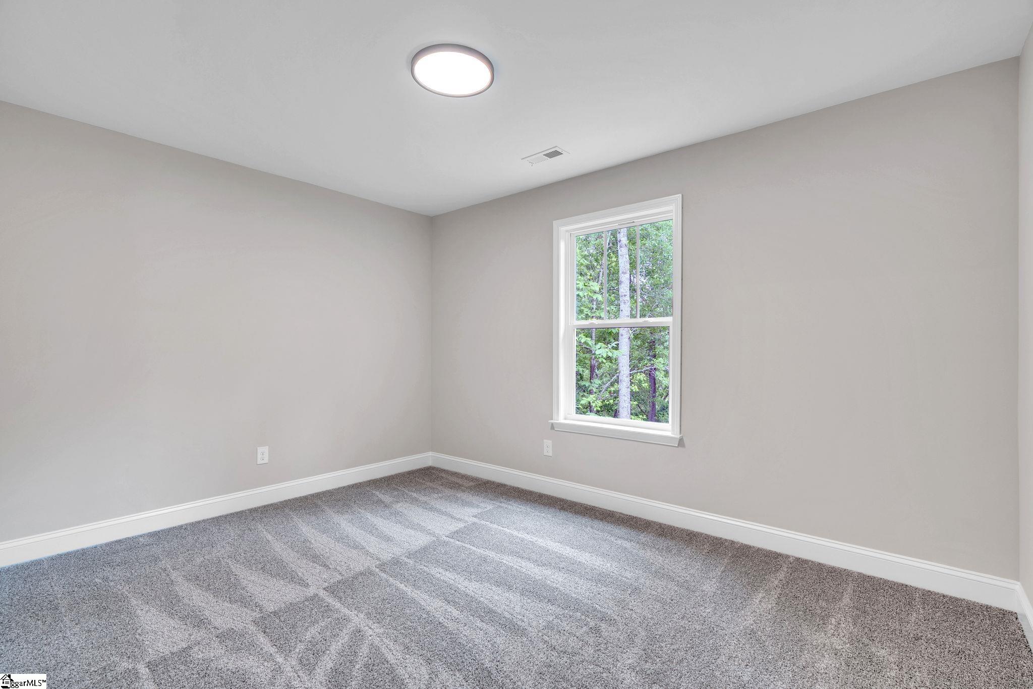 12 Oxford Boulevard Property Photo 17