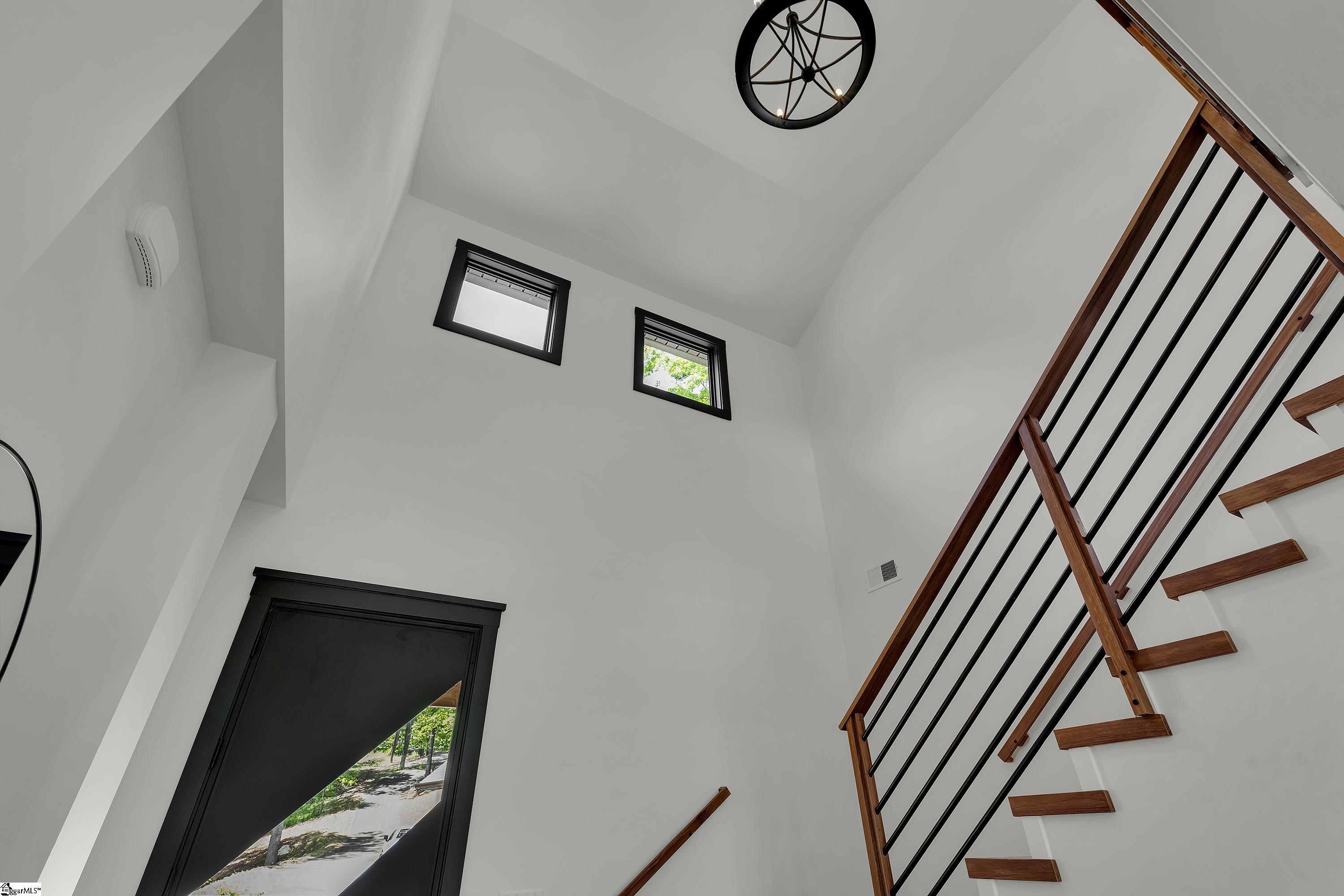4014 Hardwood Pointe Drive Property Photo 6