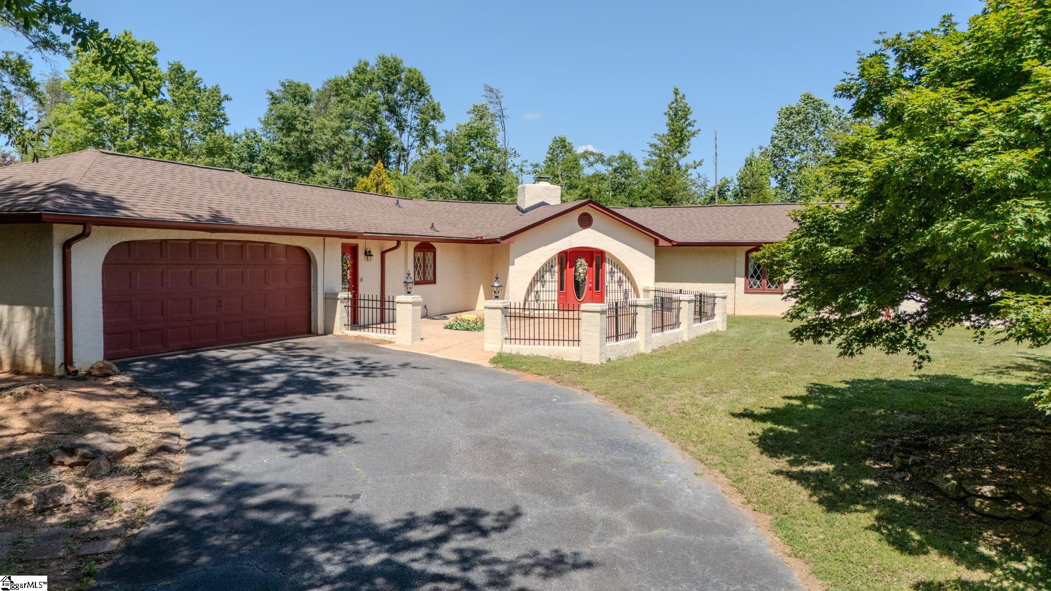 124 Timberlake Circle Property Photo 1