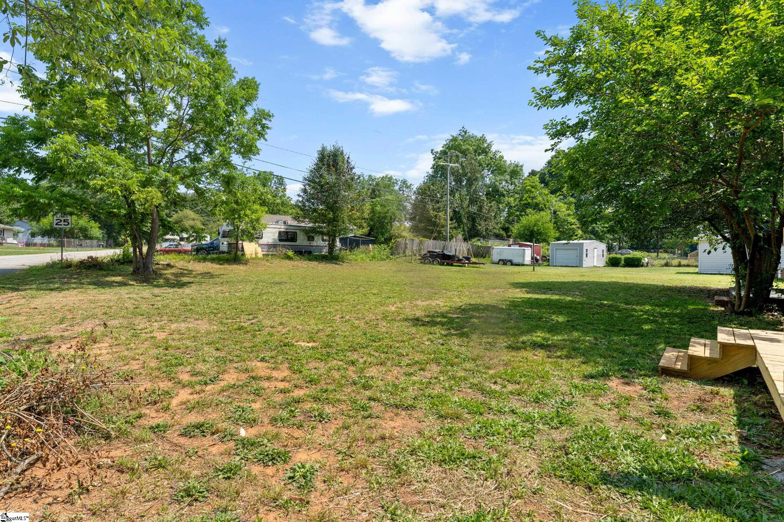 413 Corning Street Property Photo 38