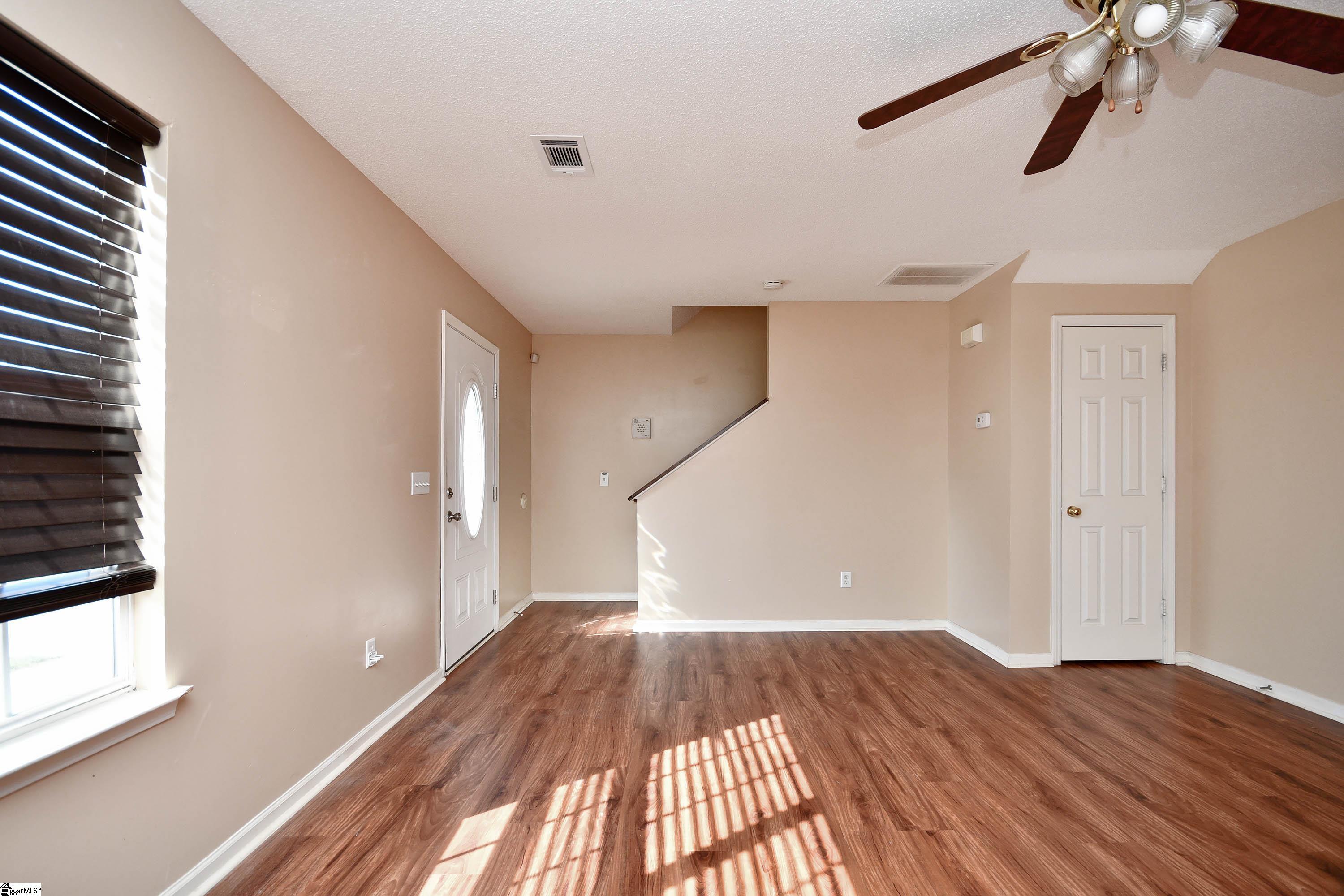 136 W Corley Lane Property Photo 7