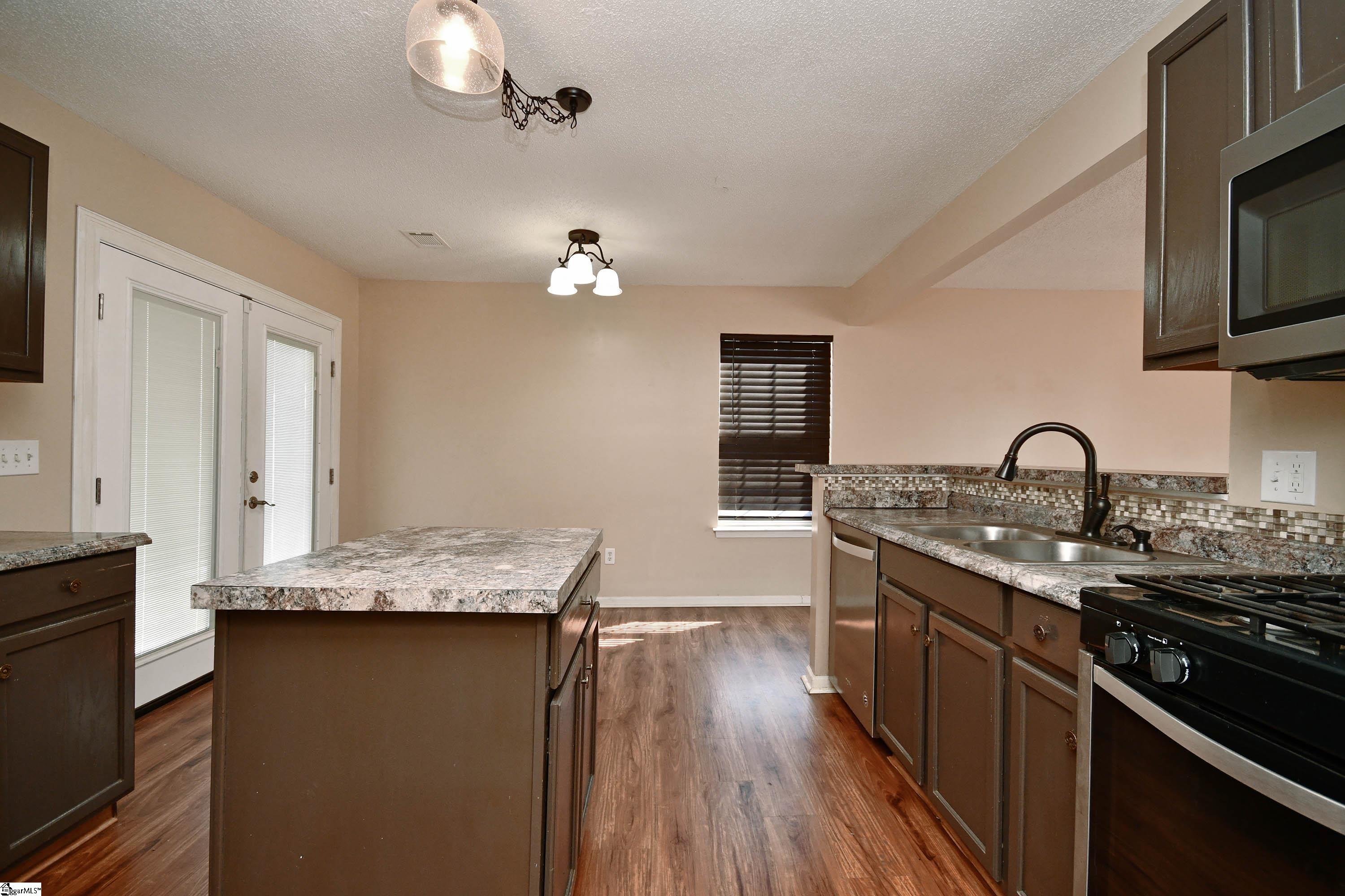 136 W Corley Lane Property Photo 14