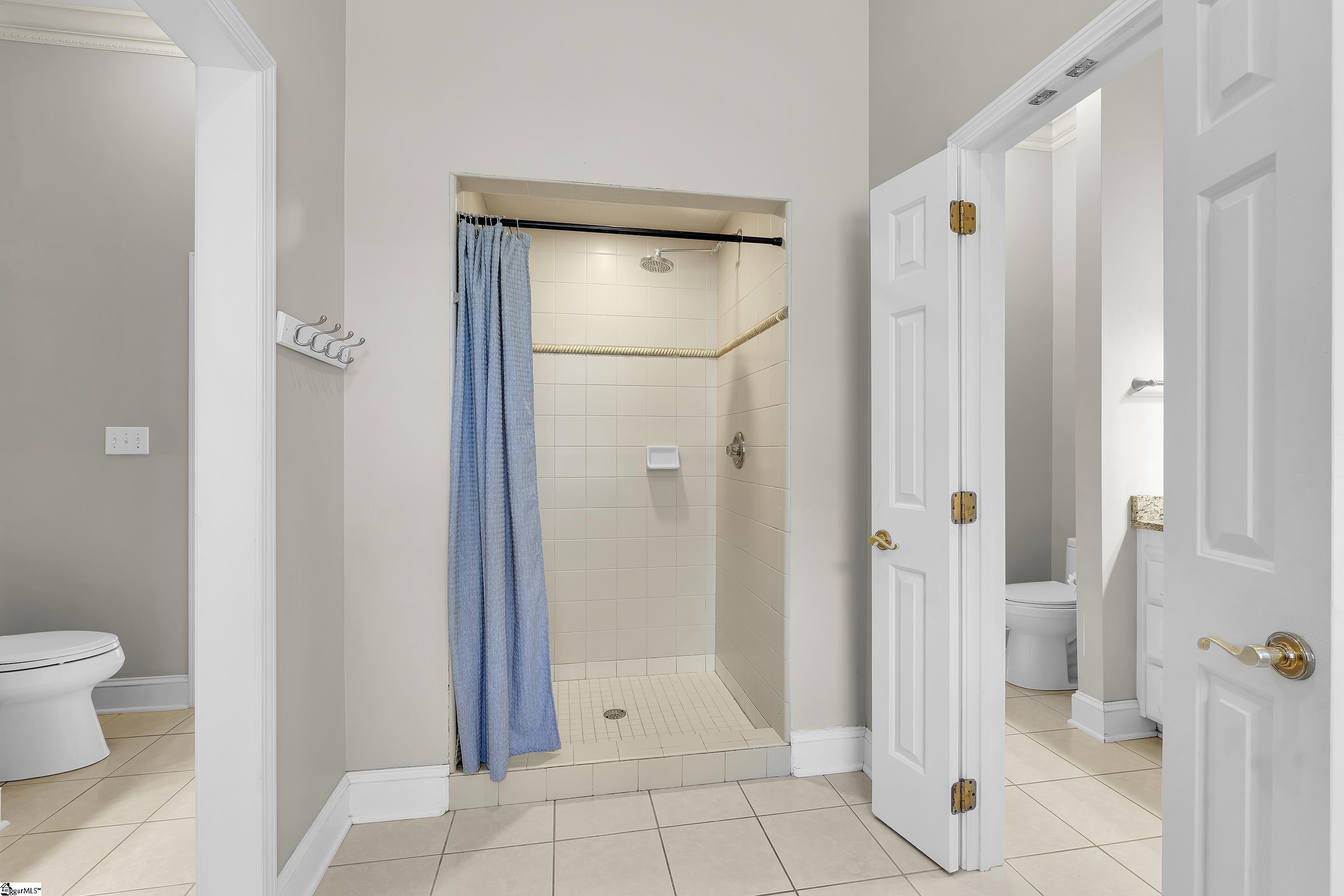 111 W Woodglen Road Property Photo 26
