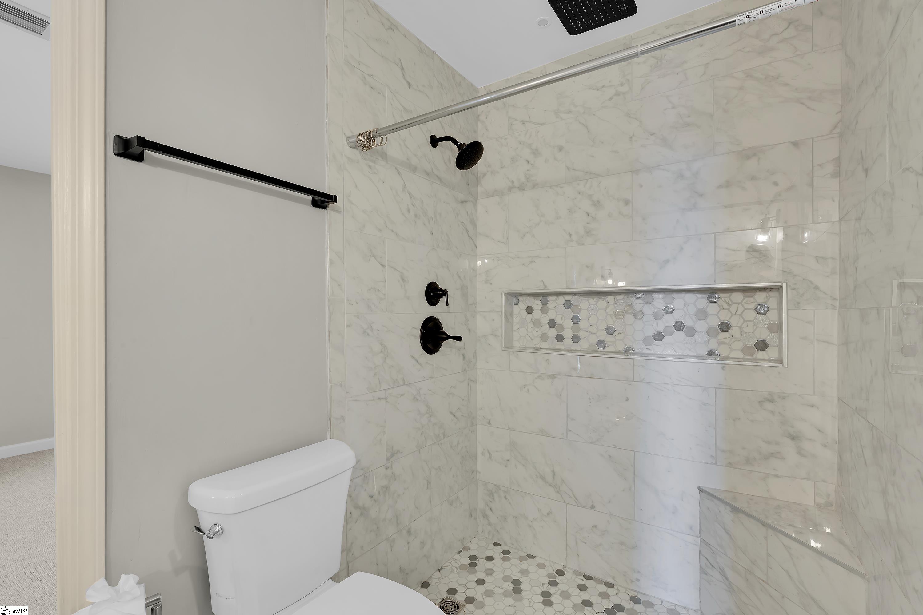 111 W Woodglen Road Property Photo 33