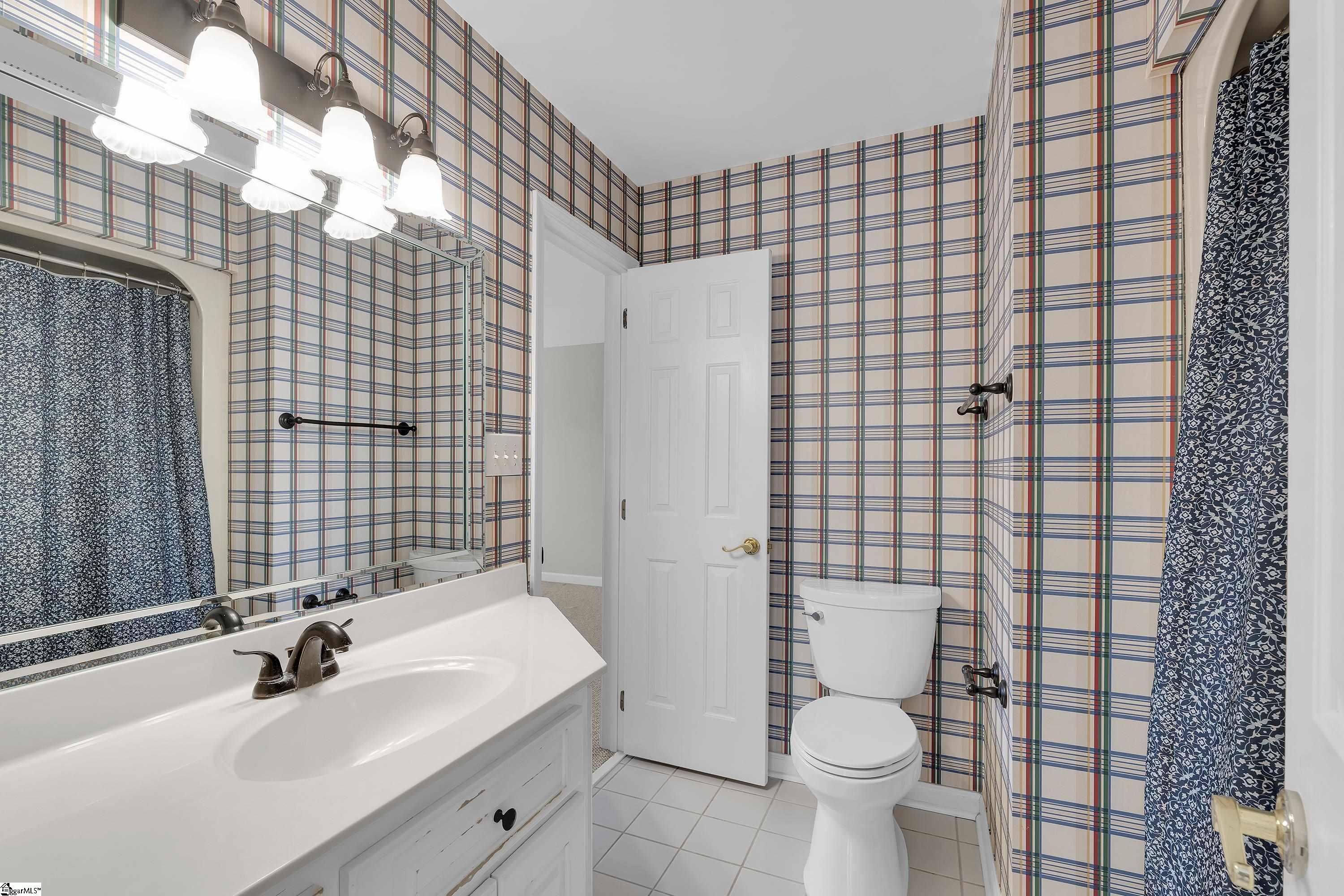 111 W Woodglen Road Property Photo 35