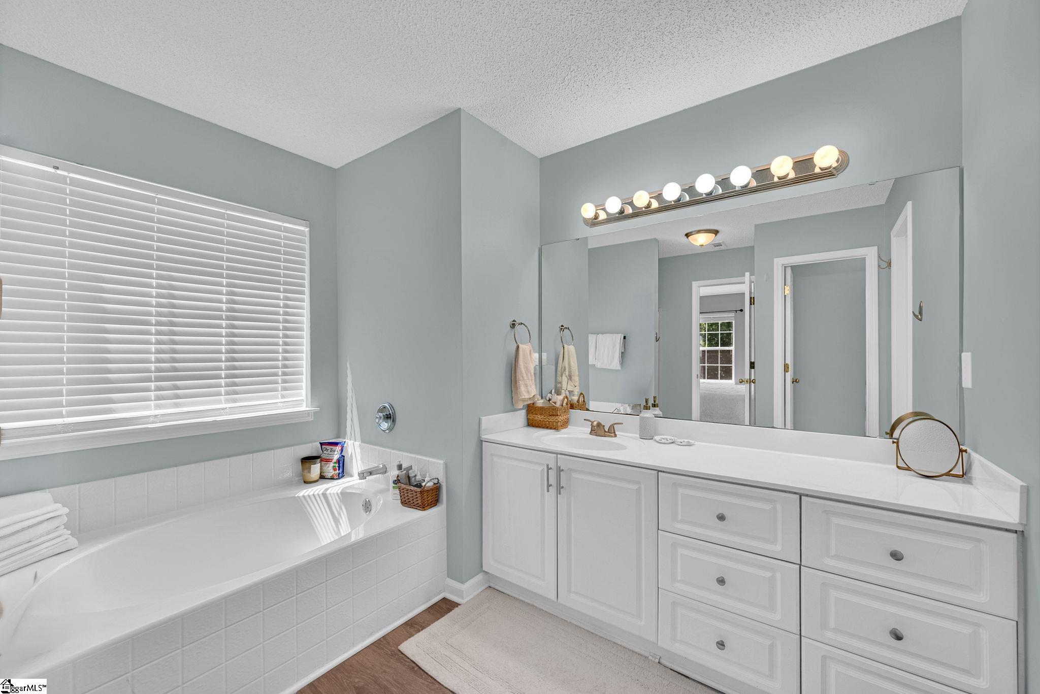 214 Ashridge Way Property Photo 17