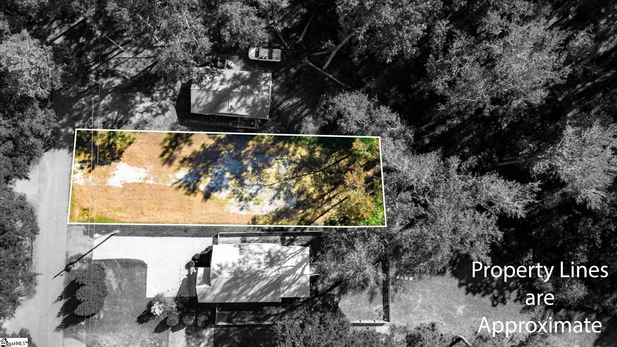 351 Lakewood Drive Property Photo 2