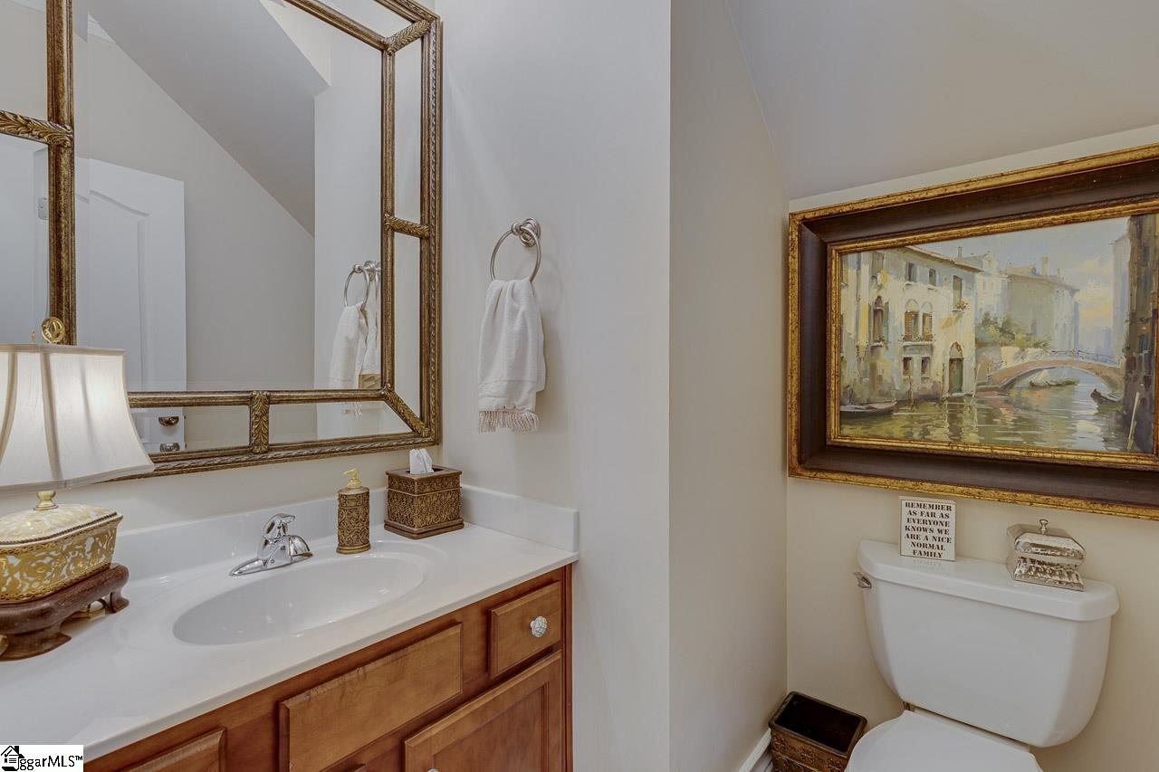 20 Flintwood Drive Property Photo 12
